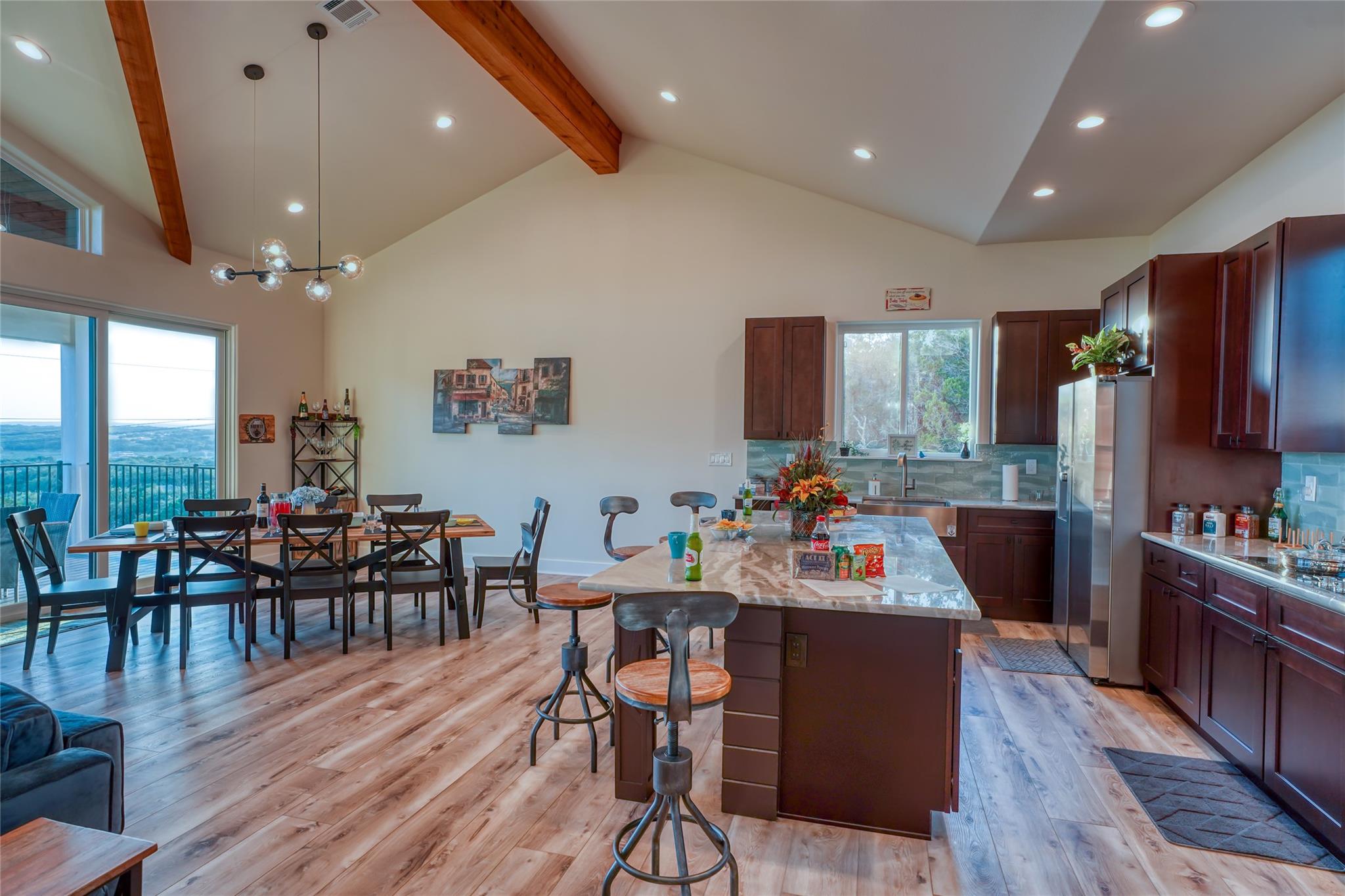 7002 Deepwood Dr, Lago Vista, TX 78645