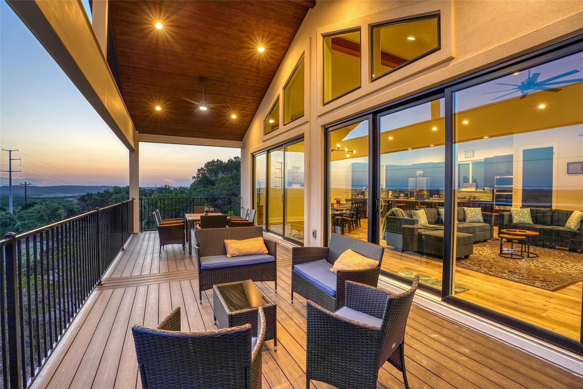 7002 Deepwood Dr, Lago Vista, TX 78645