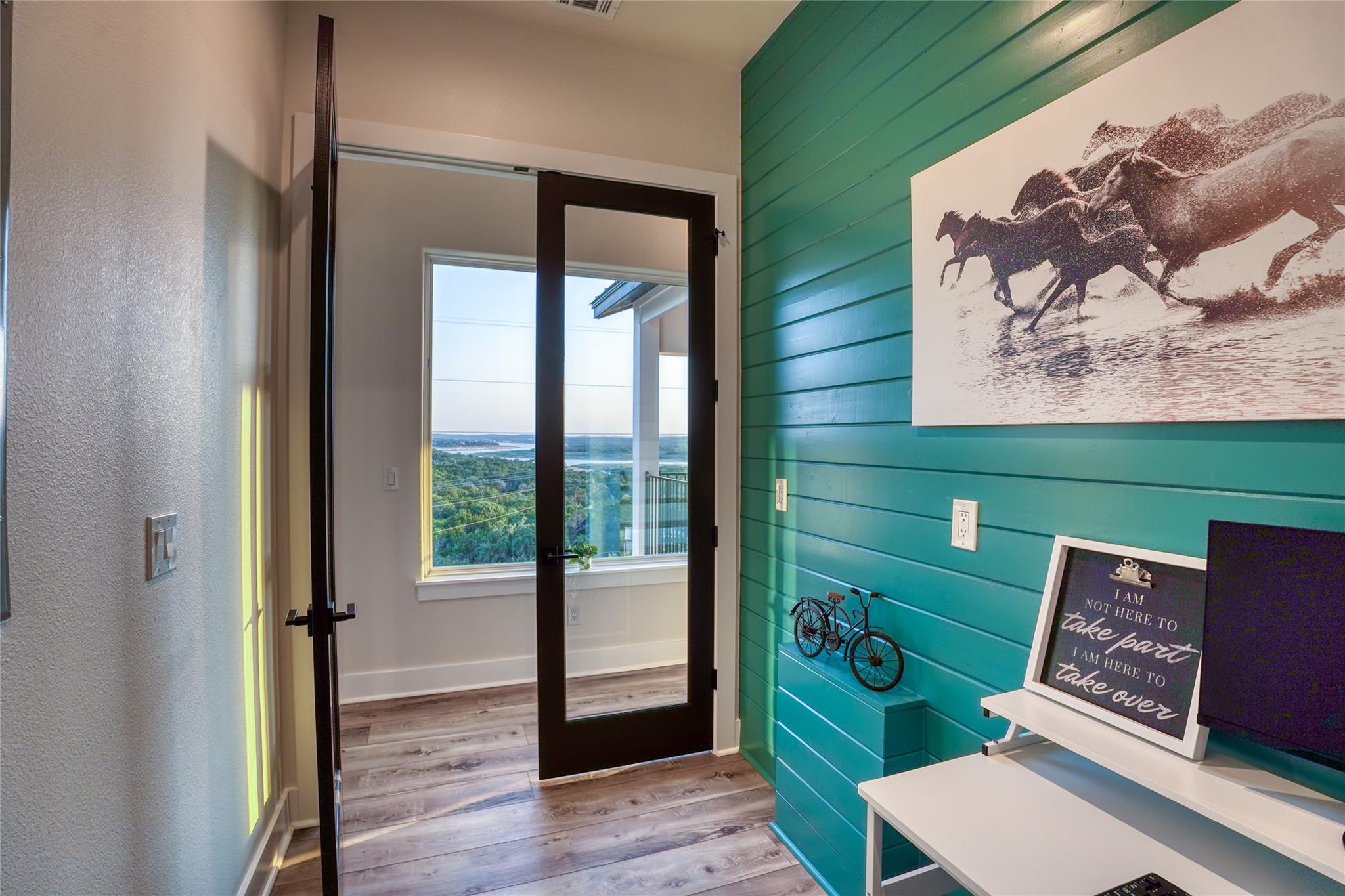 7002 Deepwood Dr, Lago Vista, TX 78645