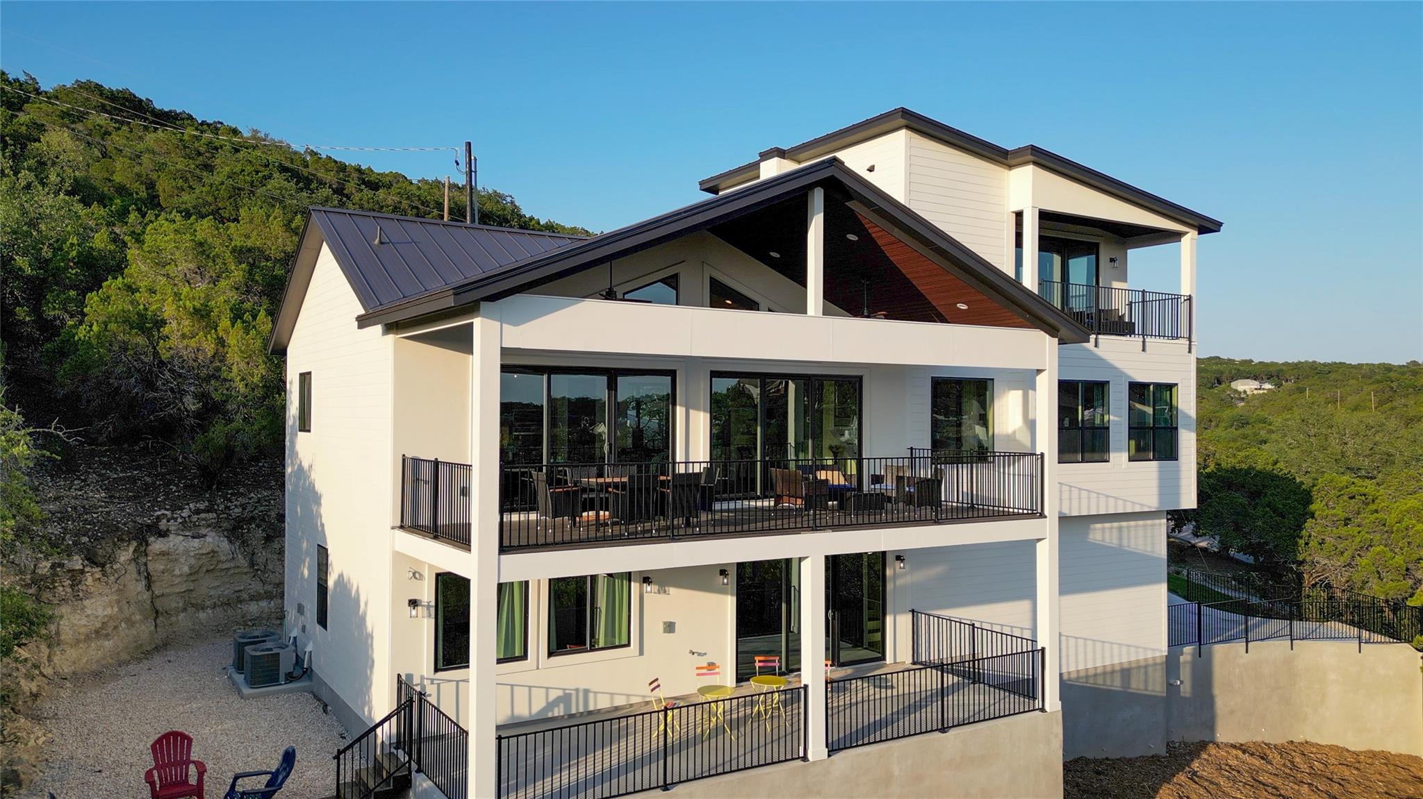 7002 Deepwood Dr, Lago Vista, TX 78645