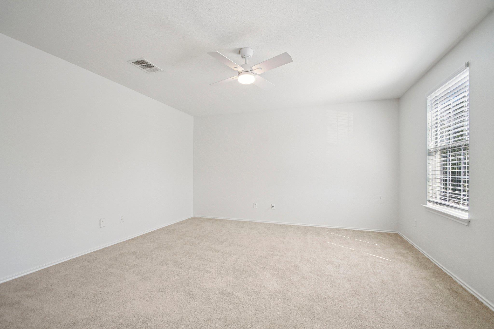 217 Killian Loop, Hutto, TX 78634