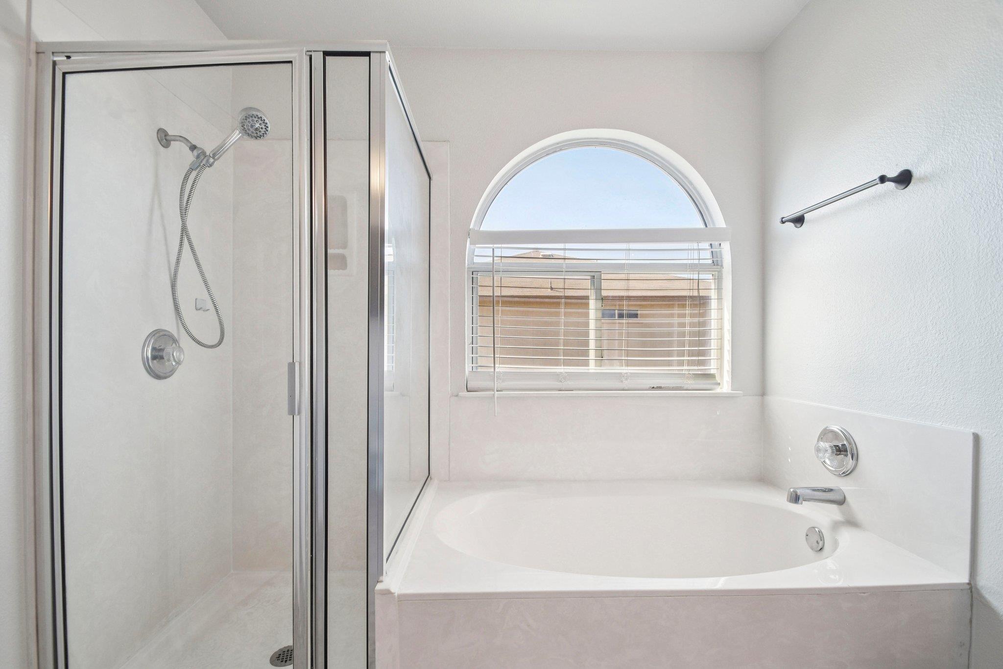 217 Killian Loop, Hutto, TX 78634