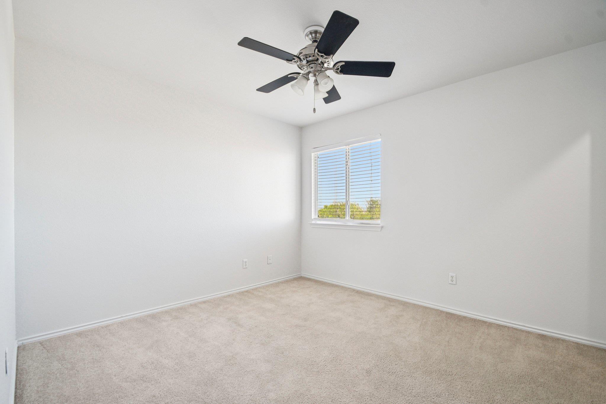 217 Killian Loop, Hutto, TX 78634