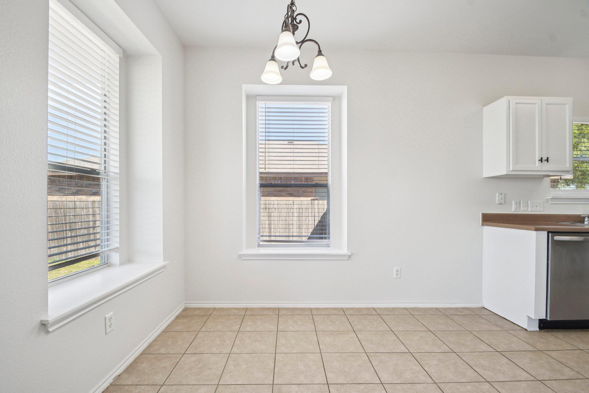 217 Killian Loop, Hutto, TX 78634