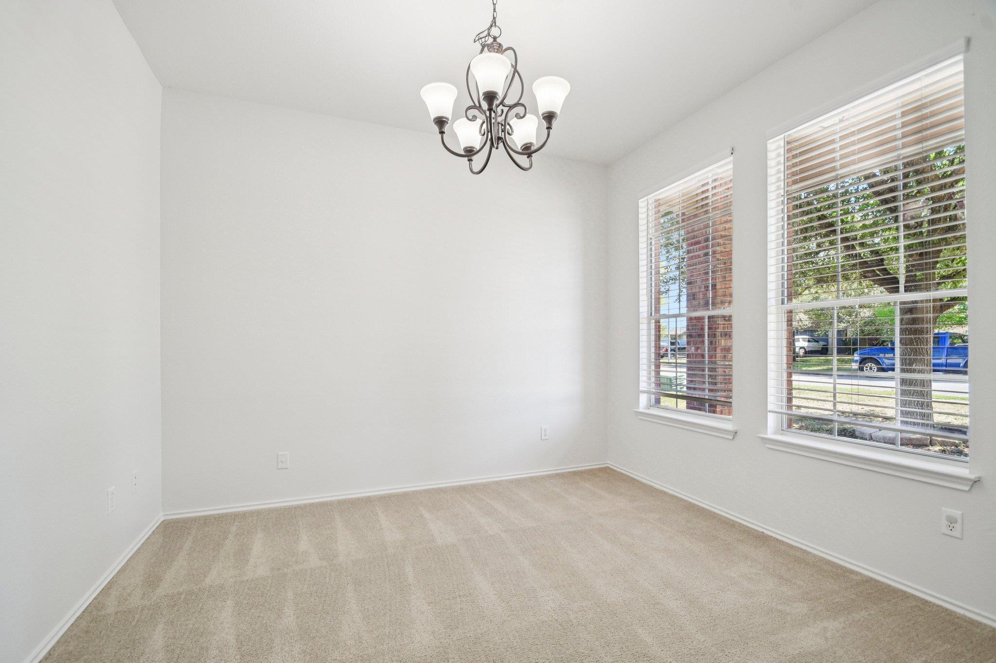 217 Killian Loop, Hutto, TX 78634