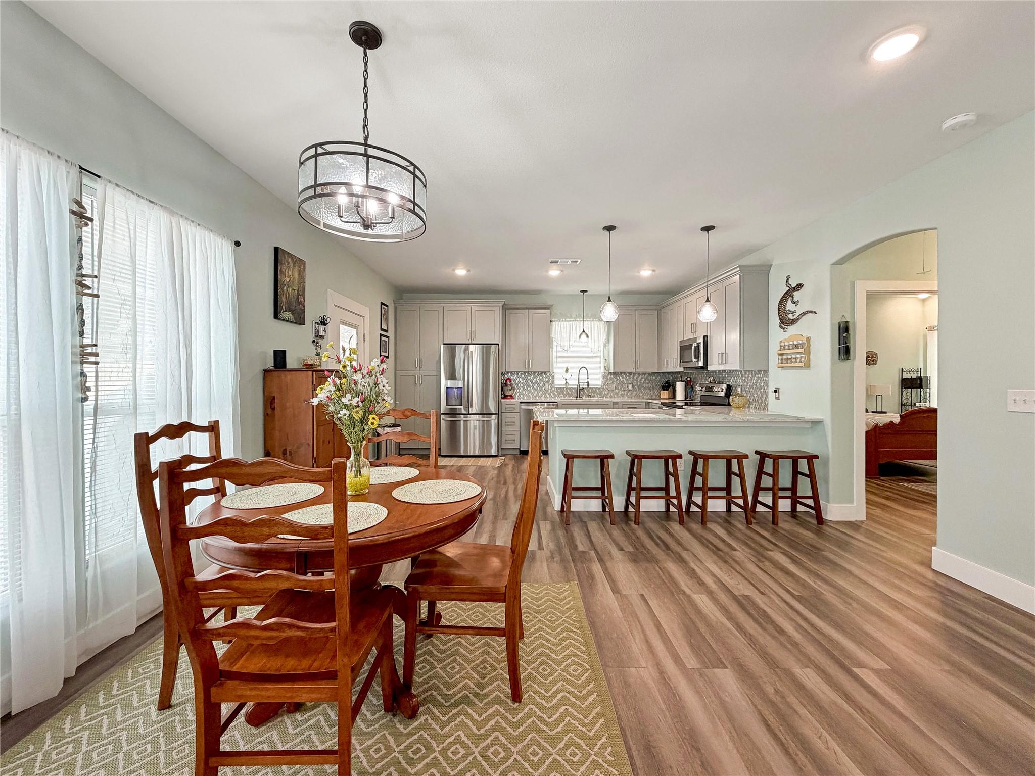 2872 Lakeview Dr, Canyon Lake, TX 78133