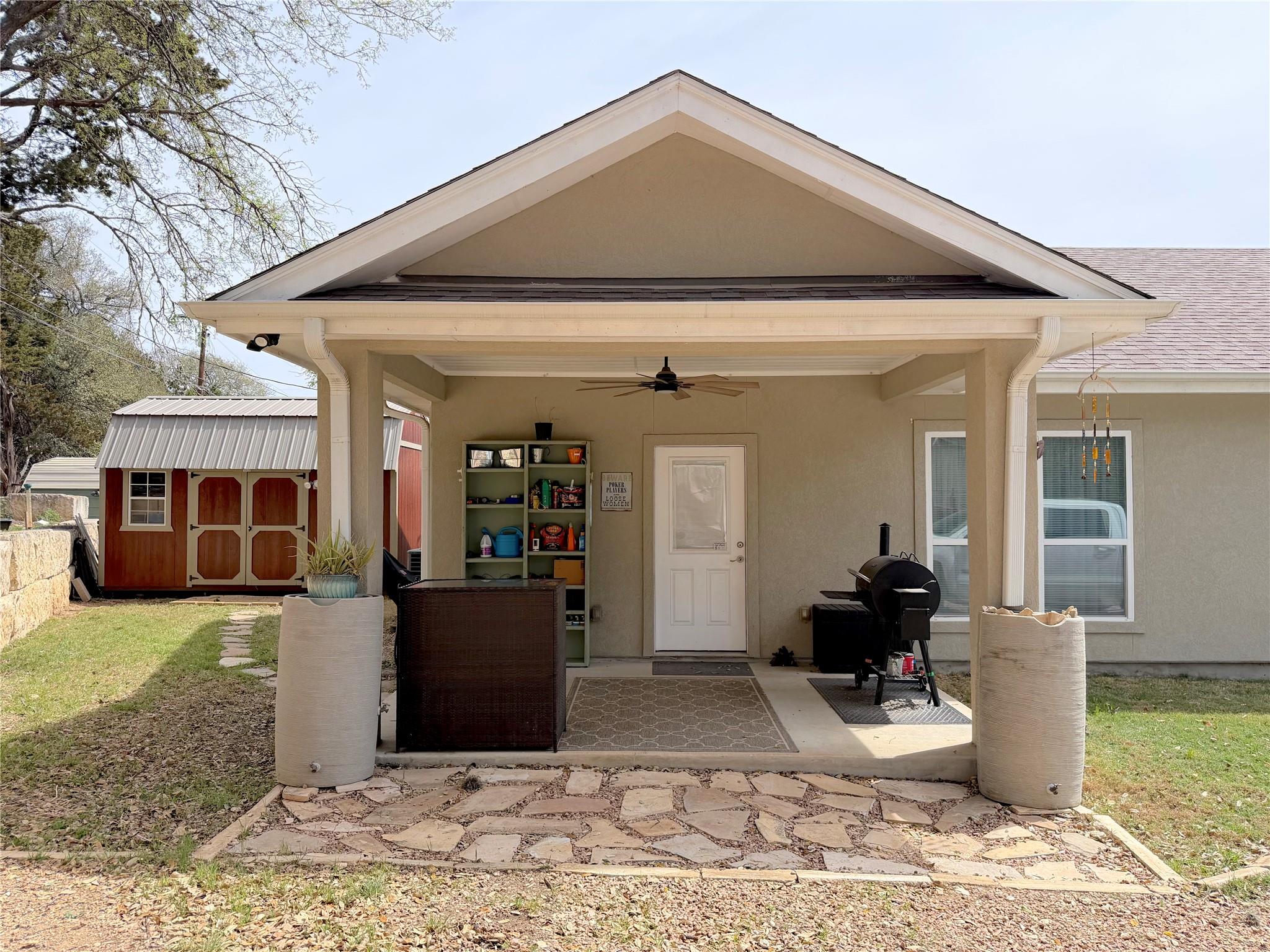 2872 Lakeview Dr, Canyon Lake, TX 78133