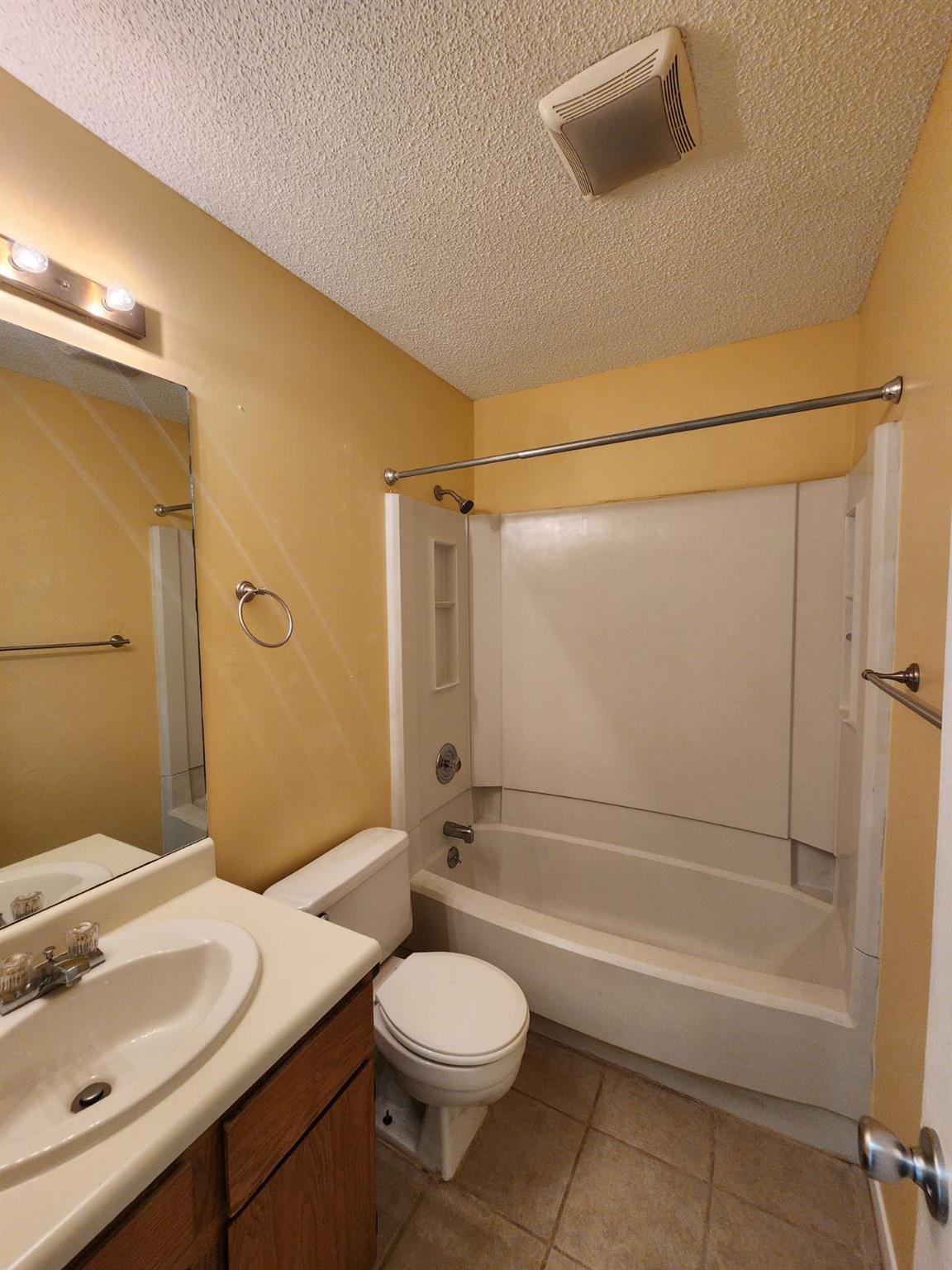 2610 Garrettson Dr # B, Austin, TX 78748