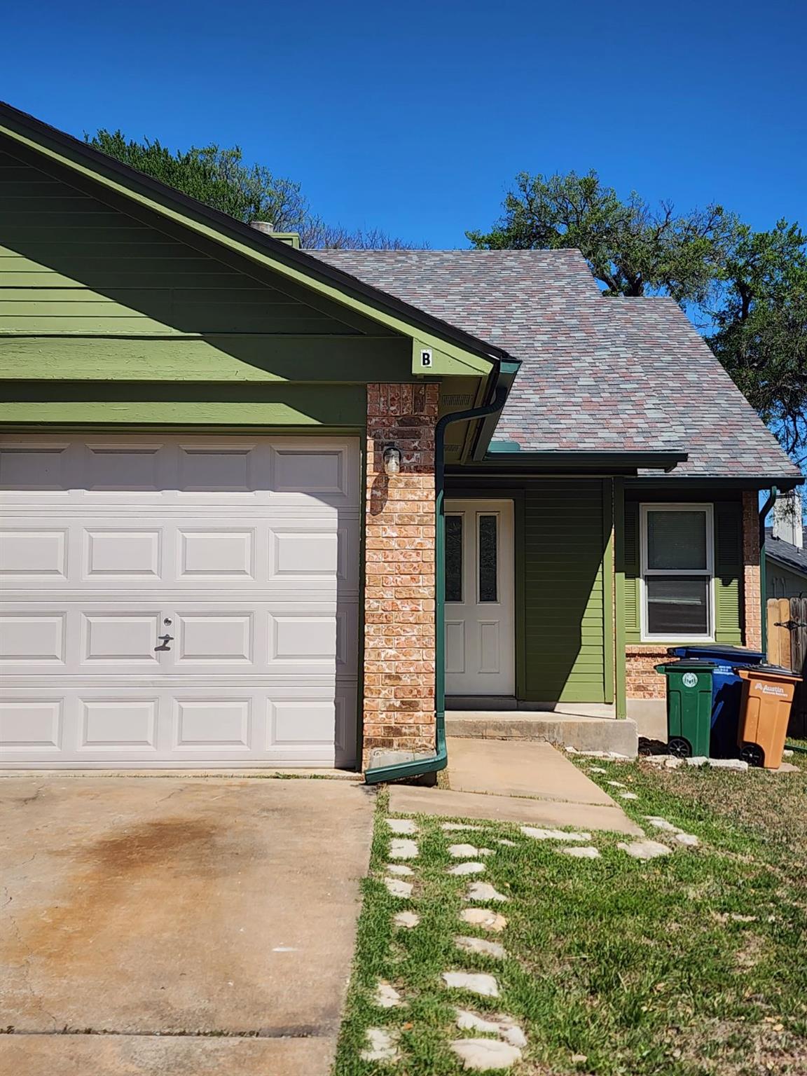 2610 Garrettson Dr # B, Austin, TX 78748