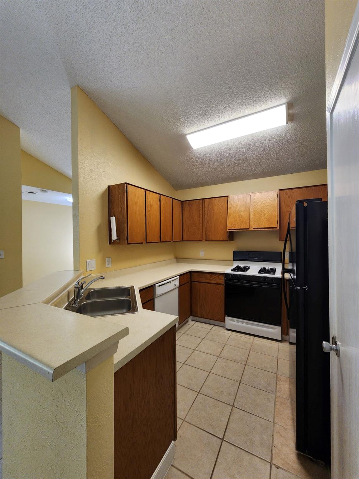 2610 Garrettson Dr # B, Austin, TX 78748