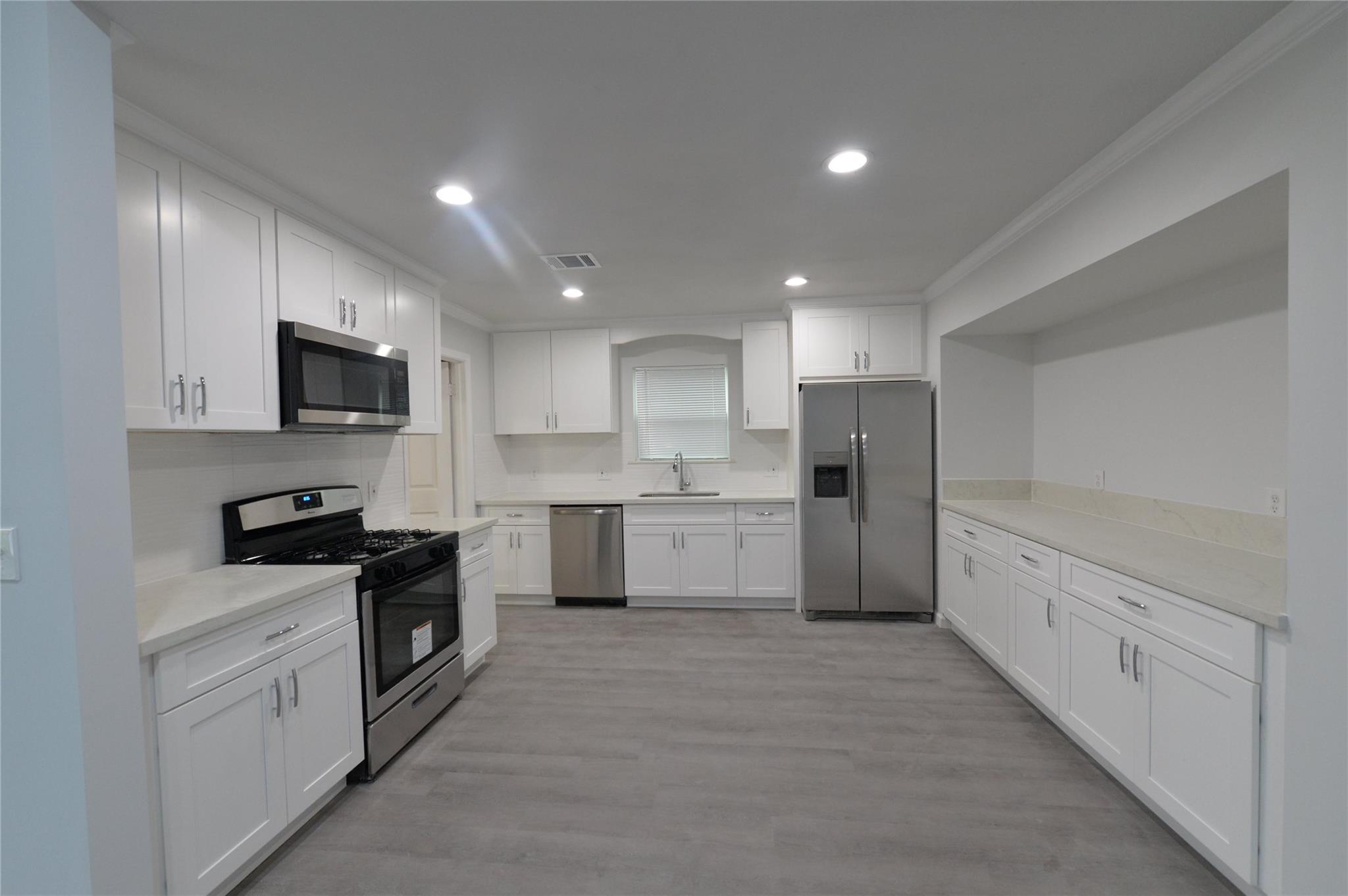 1000 Plymouth Dr, Austin, TX 78758