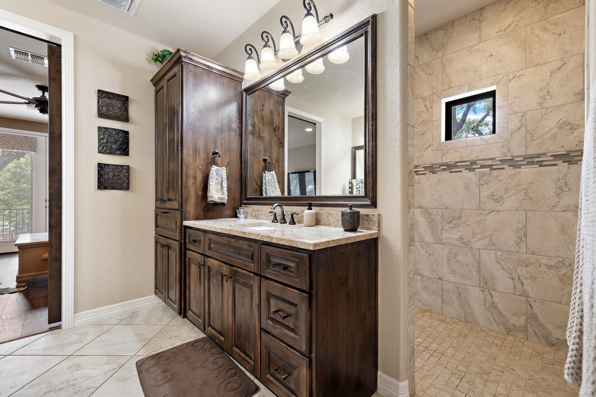 103 Buffalo Trl, Liberty Hill, TX 78642