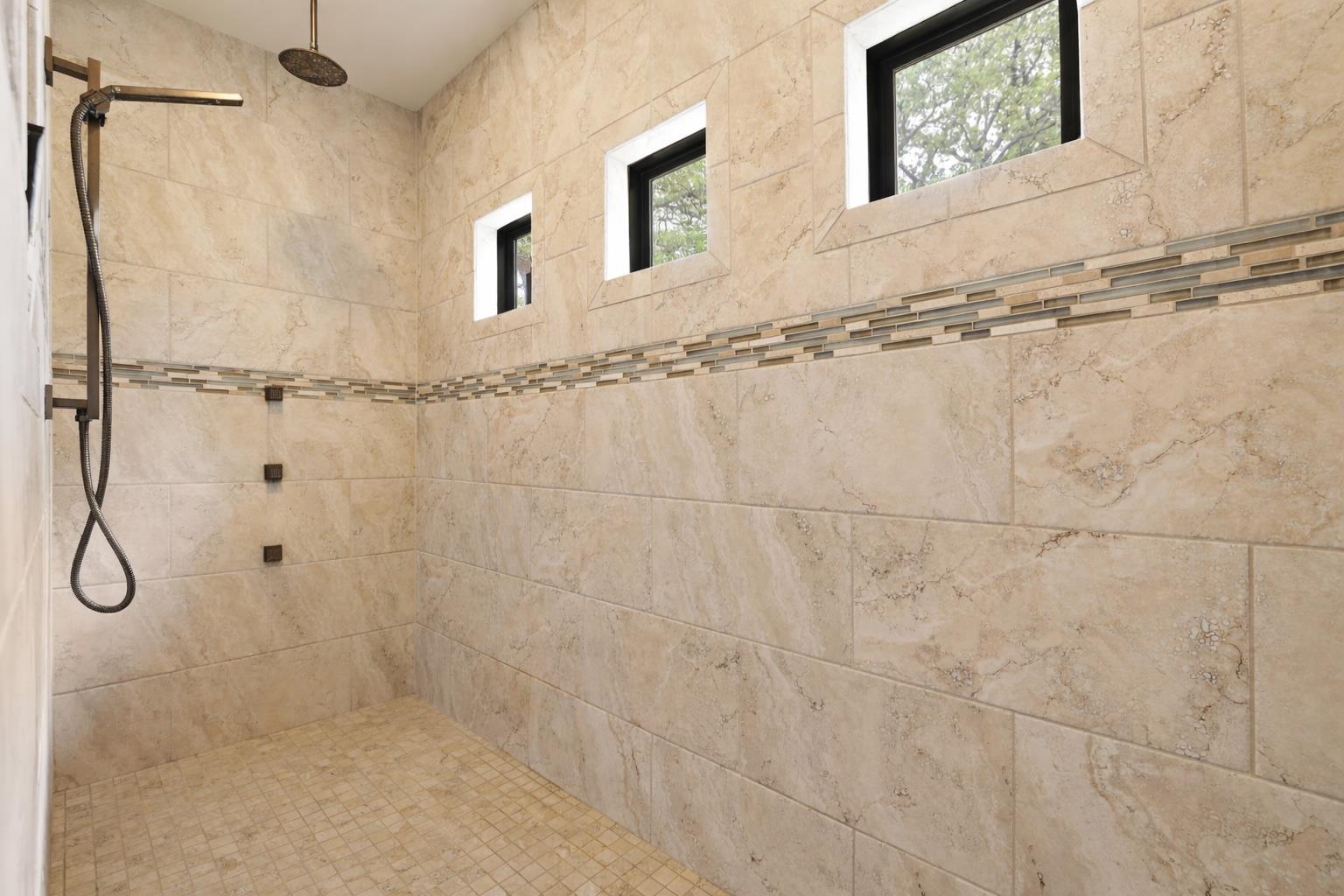 103 Buffalo Trl, Liberty Hill, TX 78642