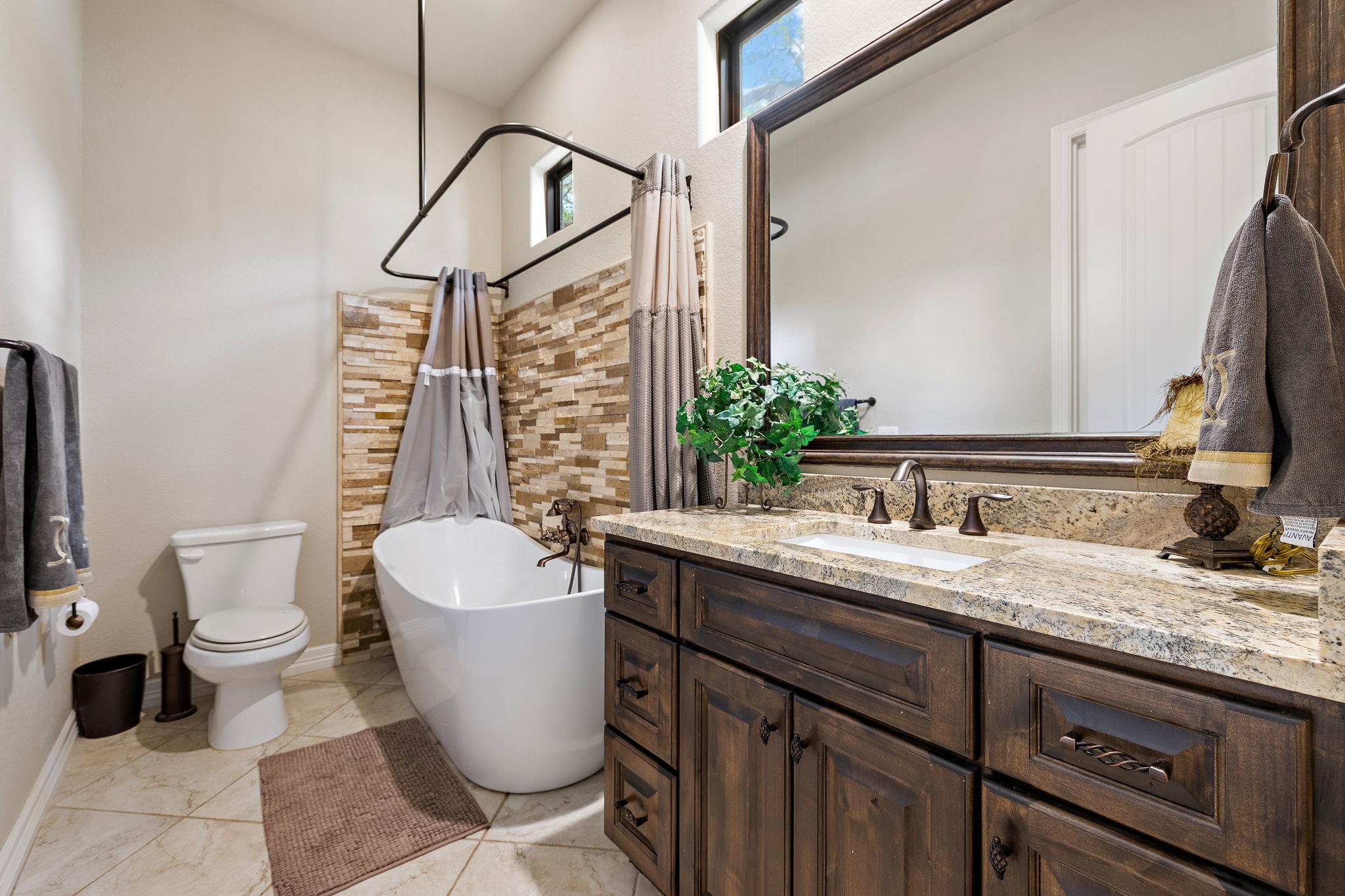 103 Buffalo Trl, Liberty Hill, TX 78642