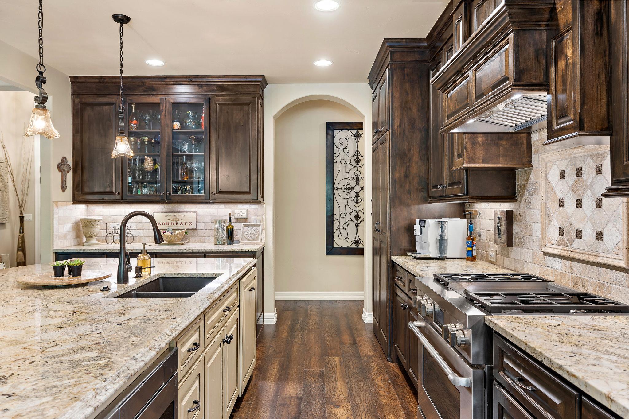 103 Buffalo Trl, Liberty Hill, TX 78642