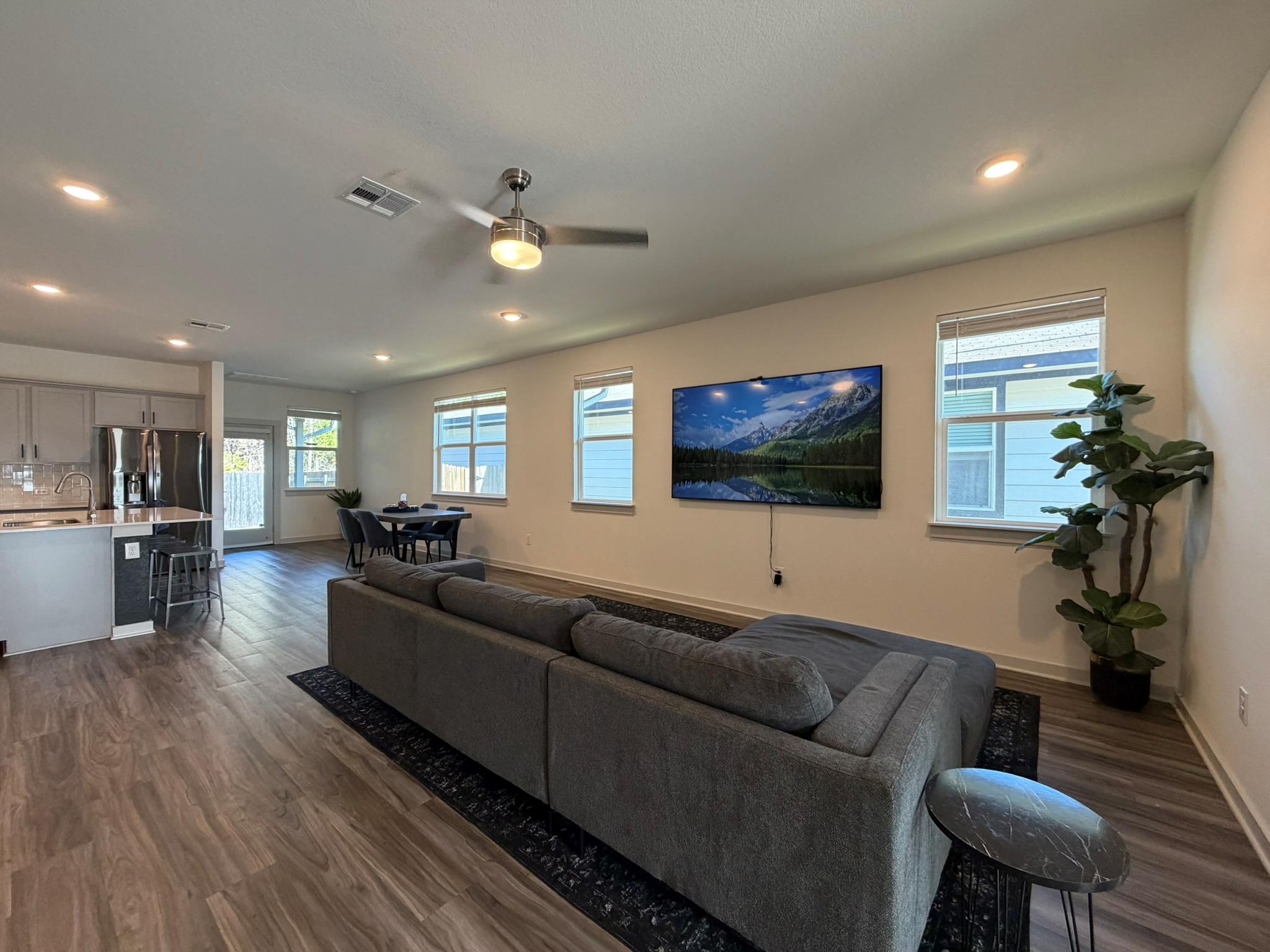 273 Centuryplant Rd, Leander, TX 78641