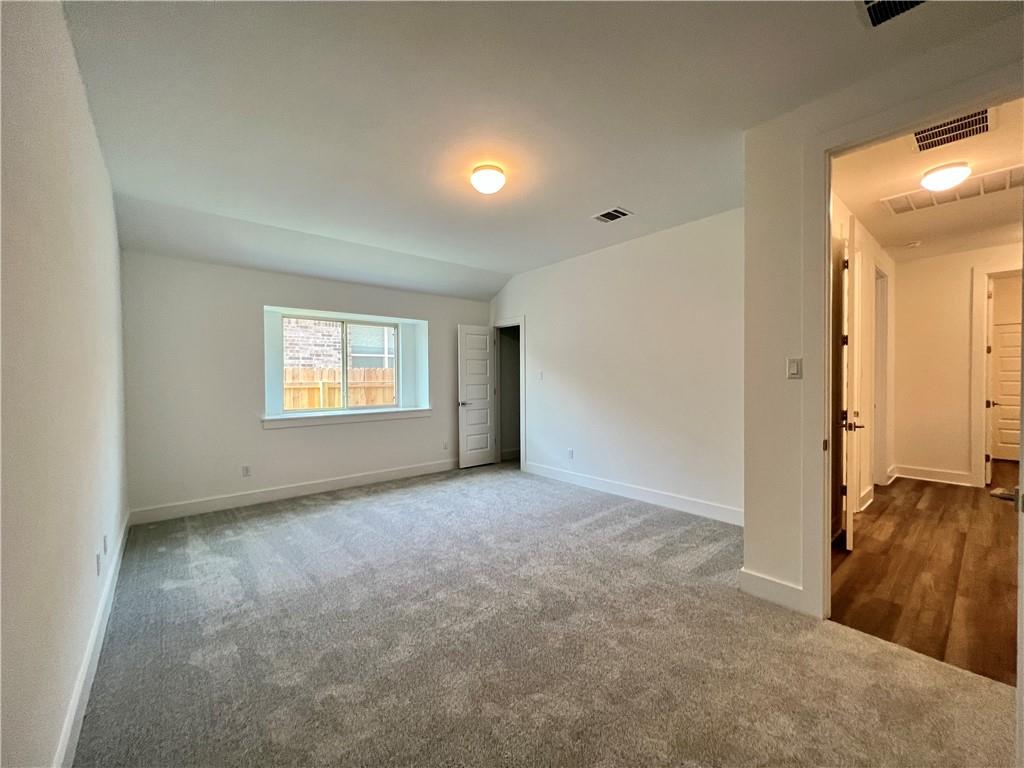 577 Elm Green St, Hutto, TX 78634