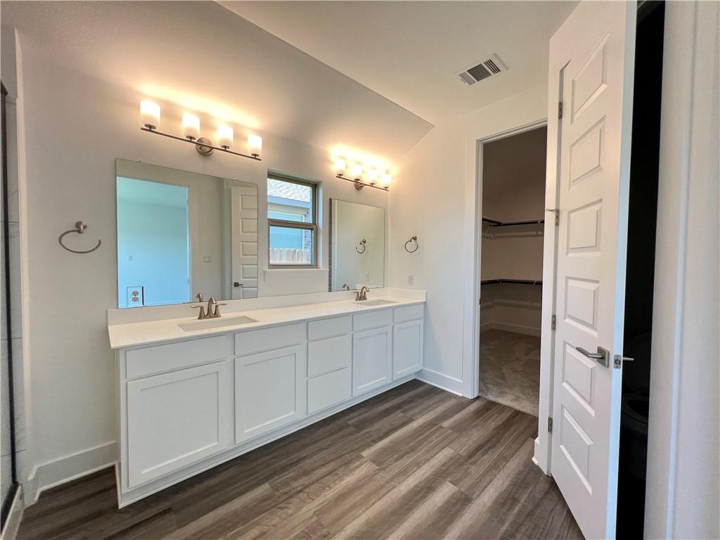 577 Elm Green St, Hutto, TX 78634