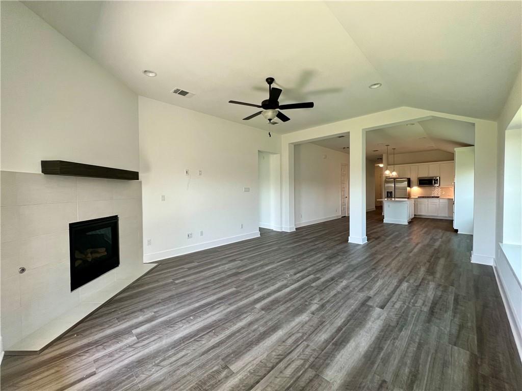 577 Elm Green St, Hutto, TX 78634