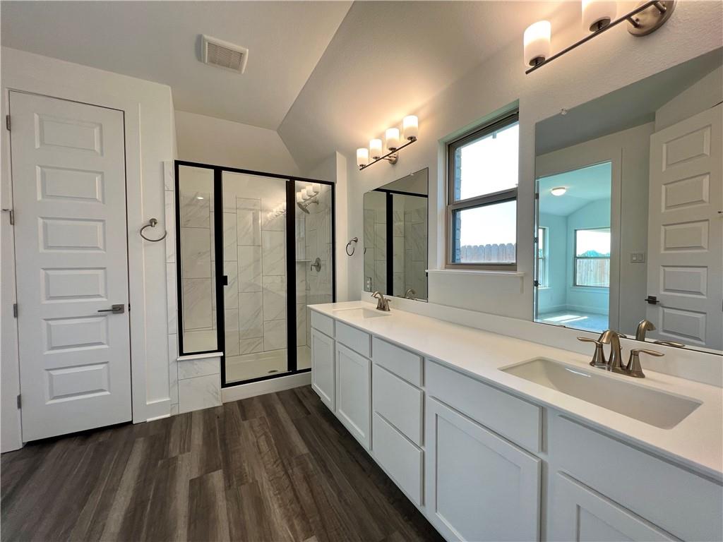 577 Elm Green St, Hutto, TX 78634