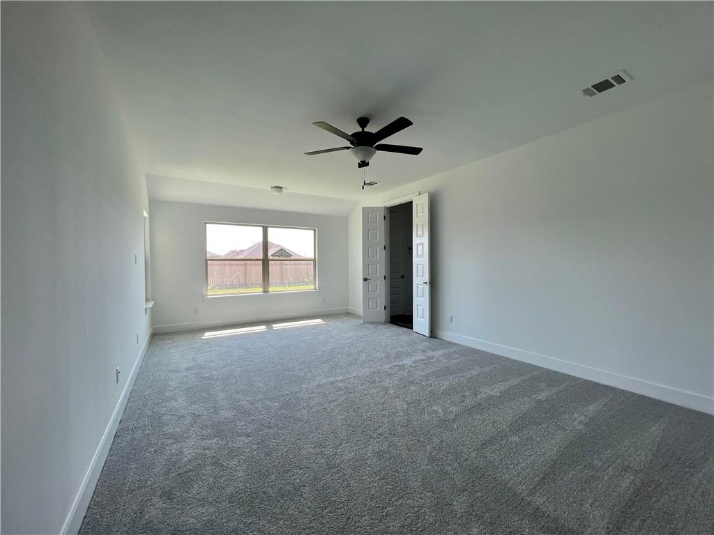 577 Elm Green St, Hutto, TX 78634