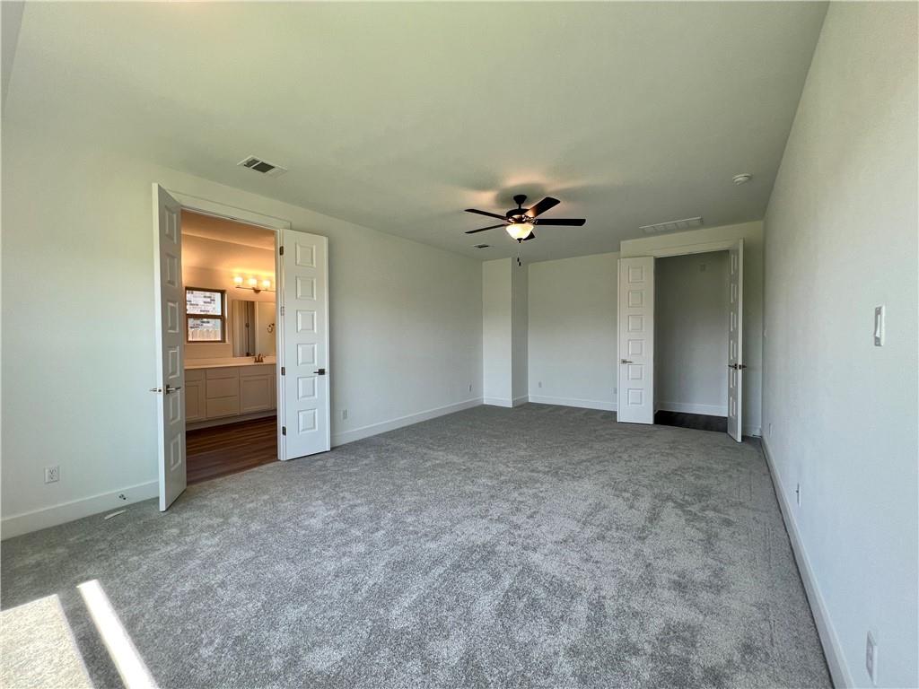 577 Elm Green St, Hutto, TX 78634