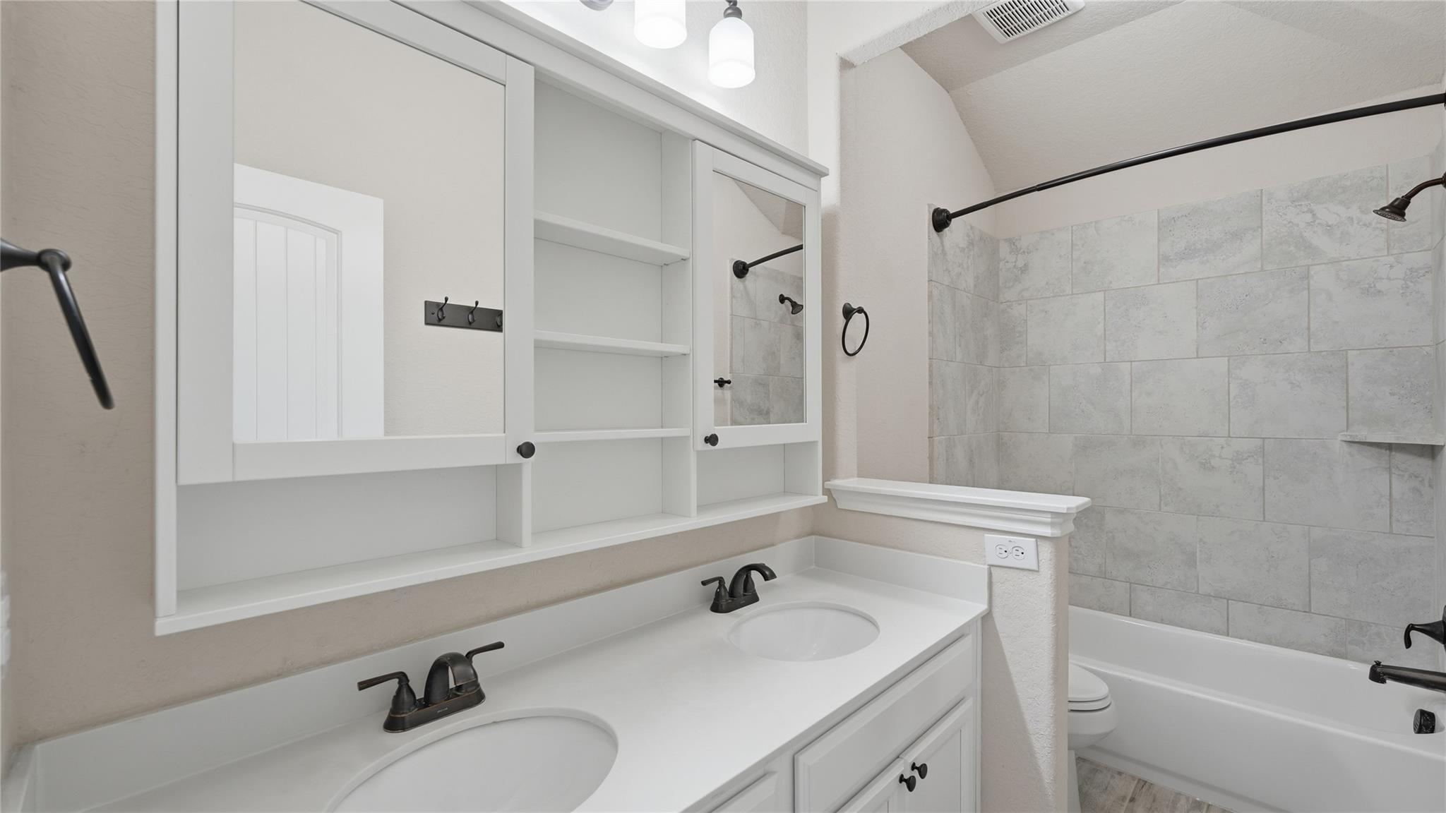 1143 Roaring Fls, New Braunfels, TX 78132