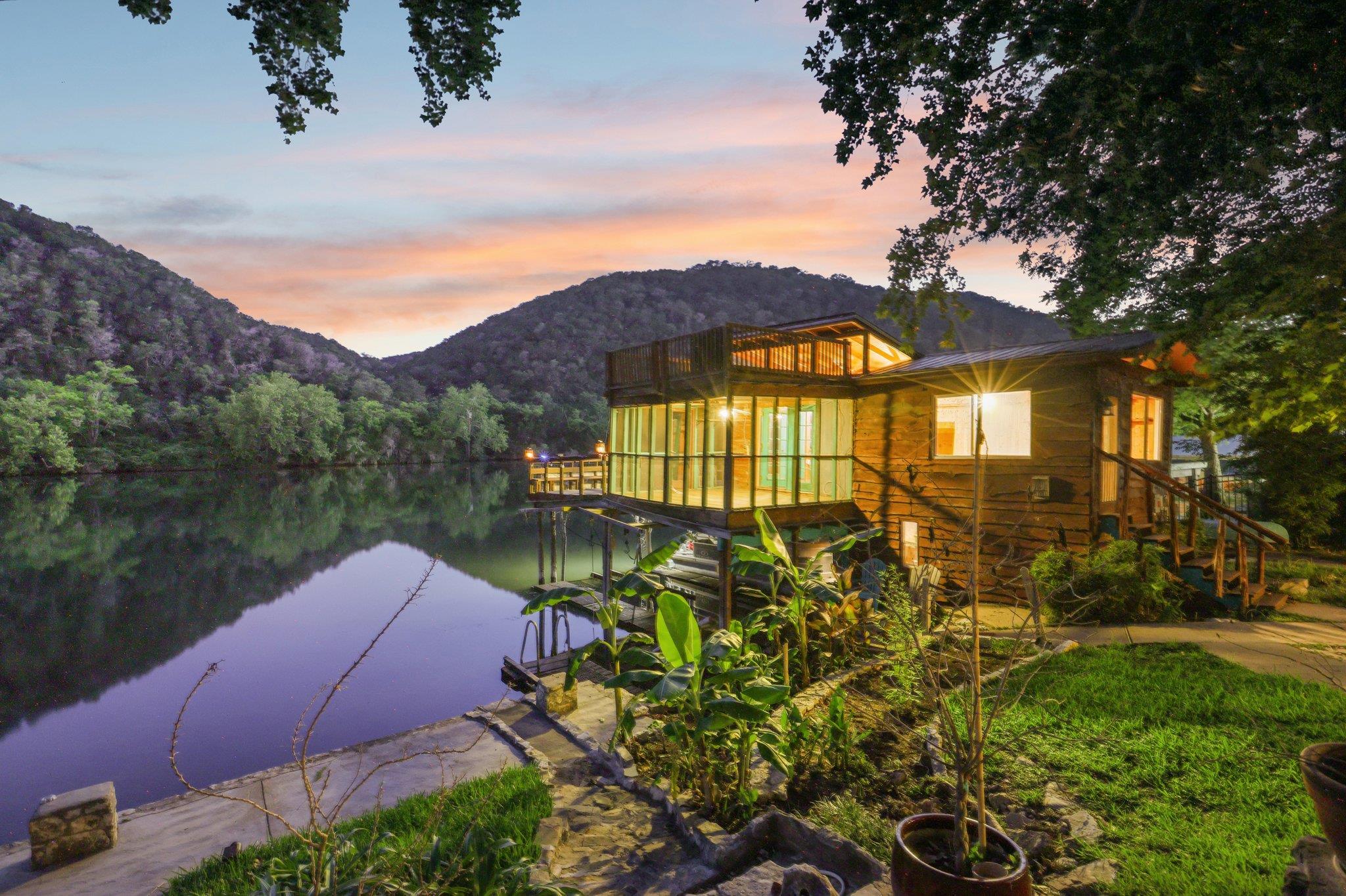 12811 River Bend St, Austin, TX 78732