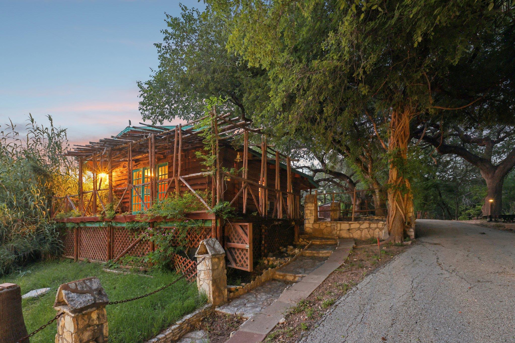 12811 River Bend St, Austin, TX 78732