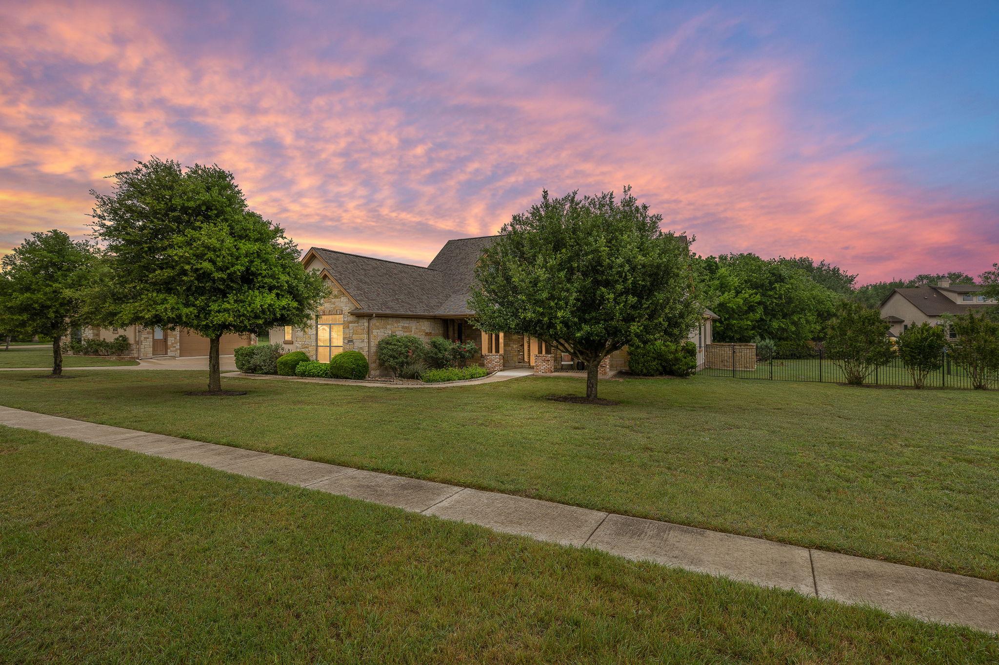 803 Pheasant Mdw, Liberty Hill, TX 78642