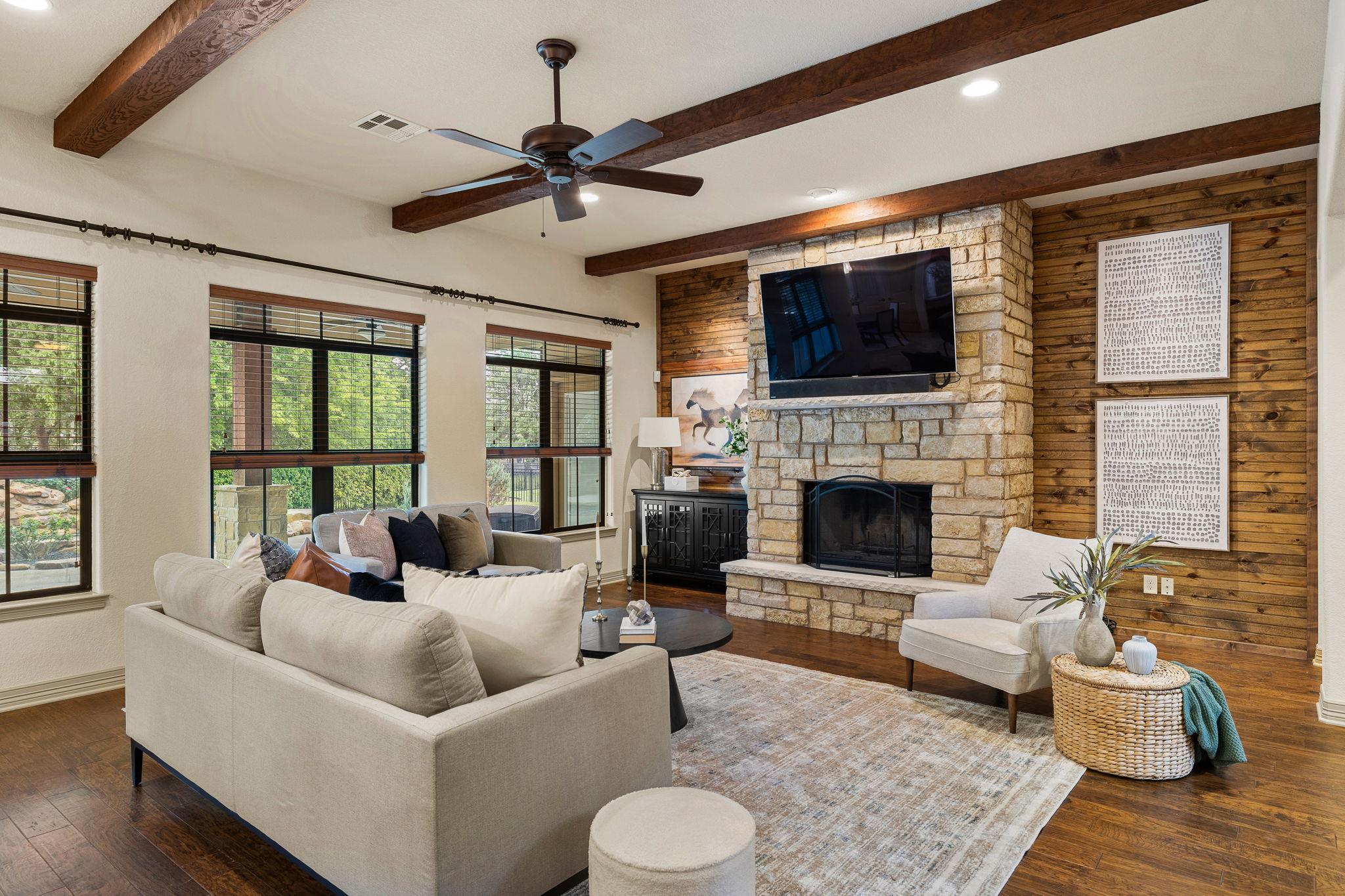 803 Pheasant Mdw, Liberty Hill, TX 78642