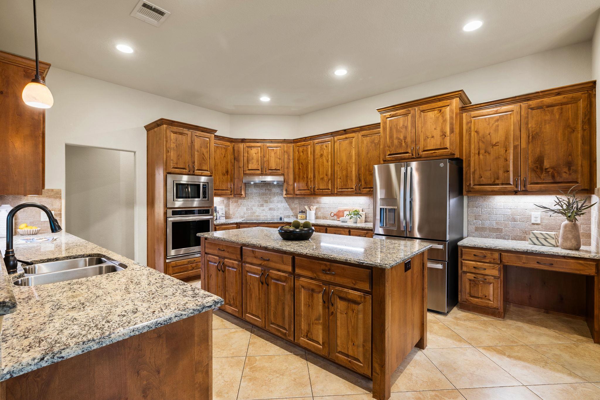 803 Pheasant Mdw, Liberty Hill, TX 78642