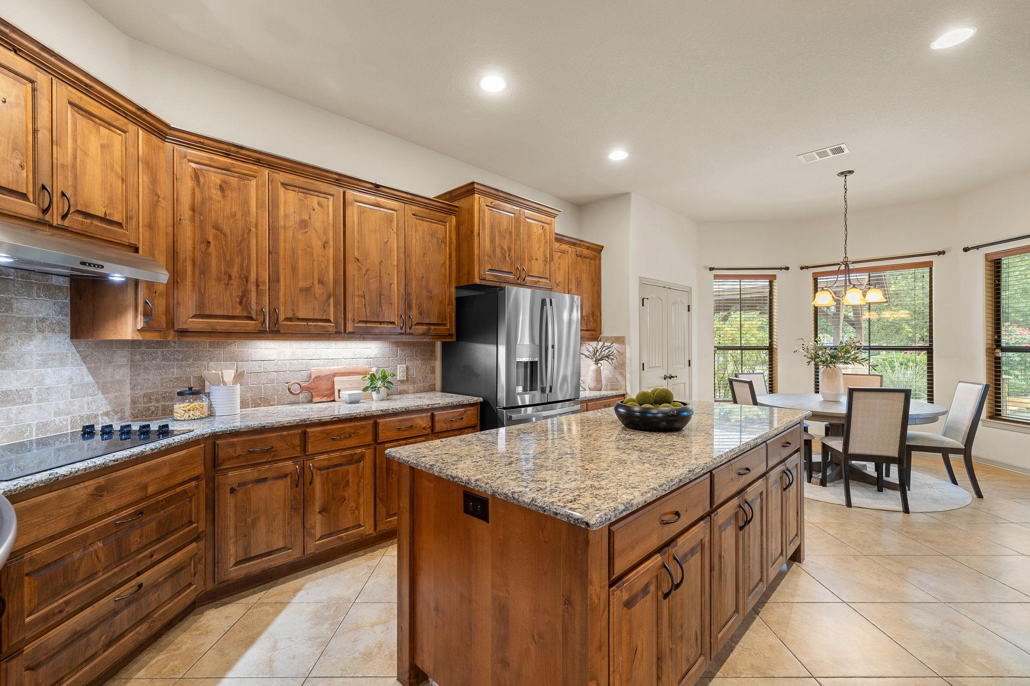 803 Pheasant Mdw, Liberty Hill, TX 78642