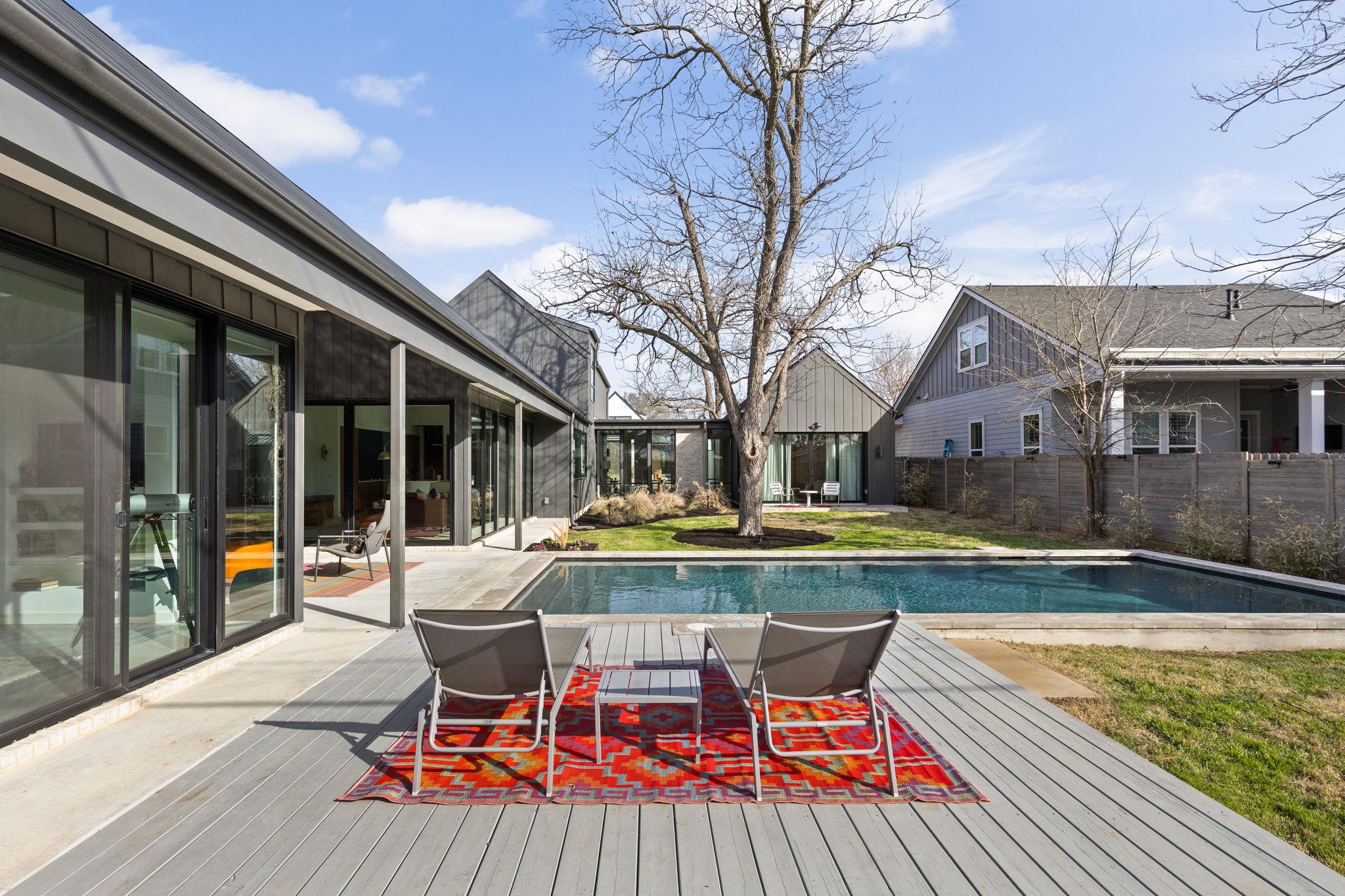 7502 Saint Louis St, Austin, TX 78757