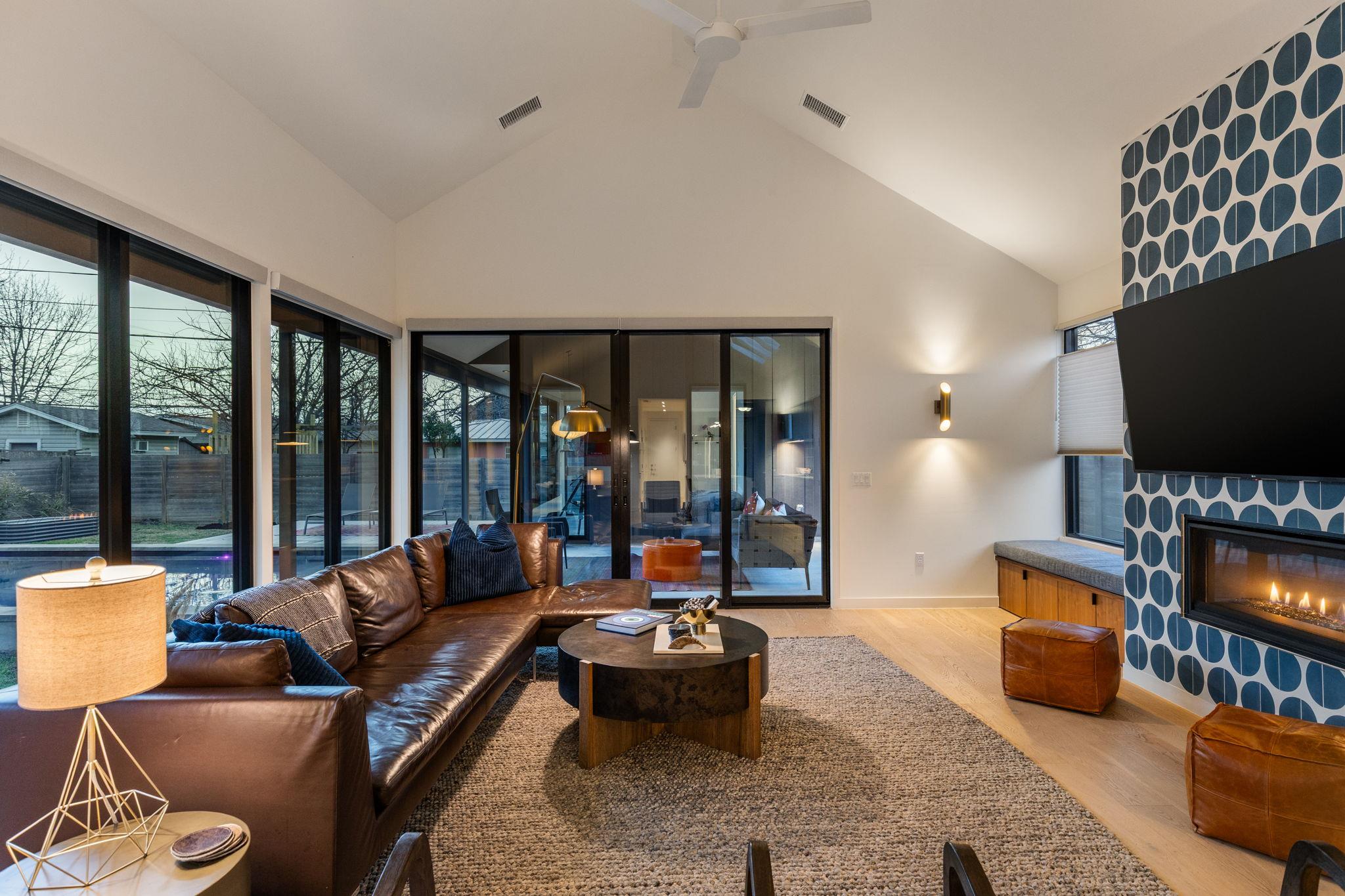 7502 Saint Louis St, Austin, TX 78757