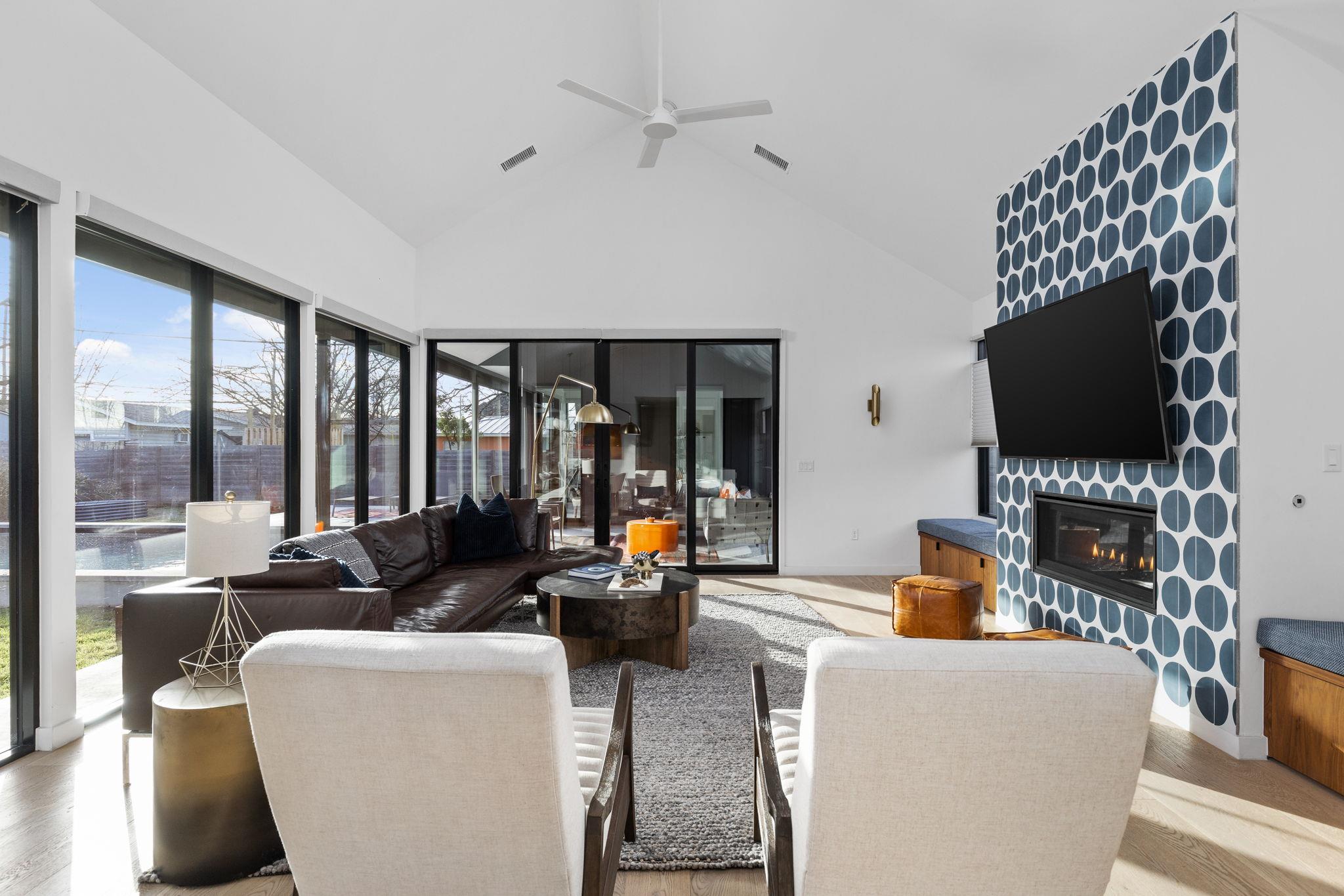 7502 Saint Louis St, Austin, TX 78757