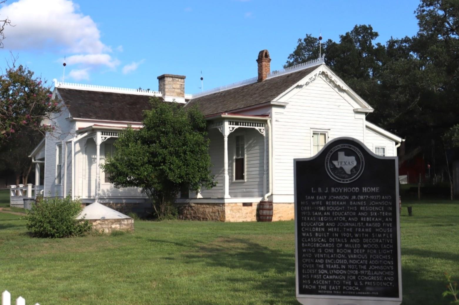 1619 Althaus Ranch Rd, Johnson City, TX 78636