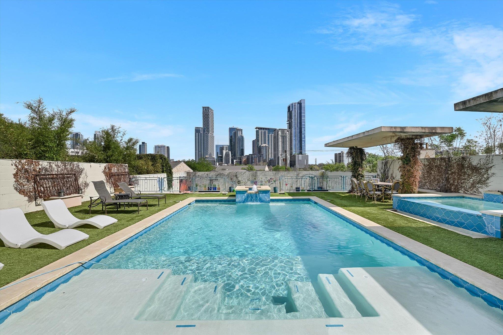 504 Sunny Ln, Austin, TX 78704