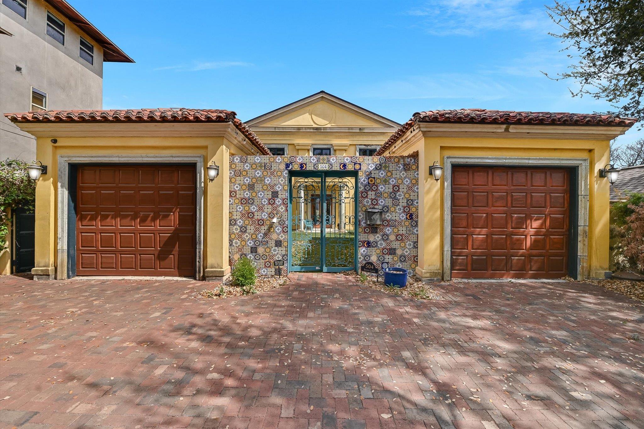 504 Sunny Ln, Austin, TX 78704