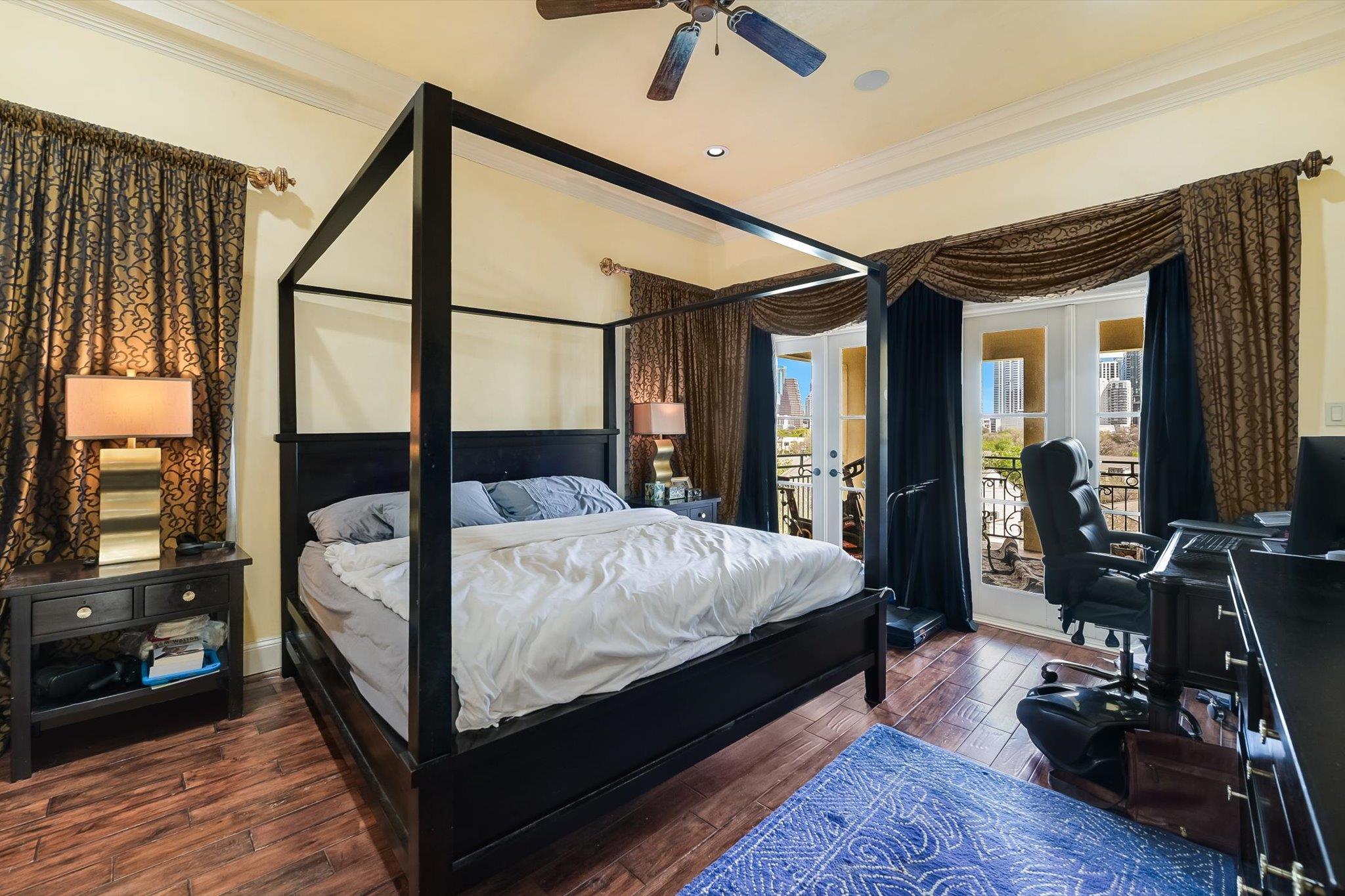 504 Sunny Ln, Austin, TX 78704