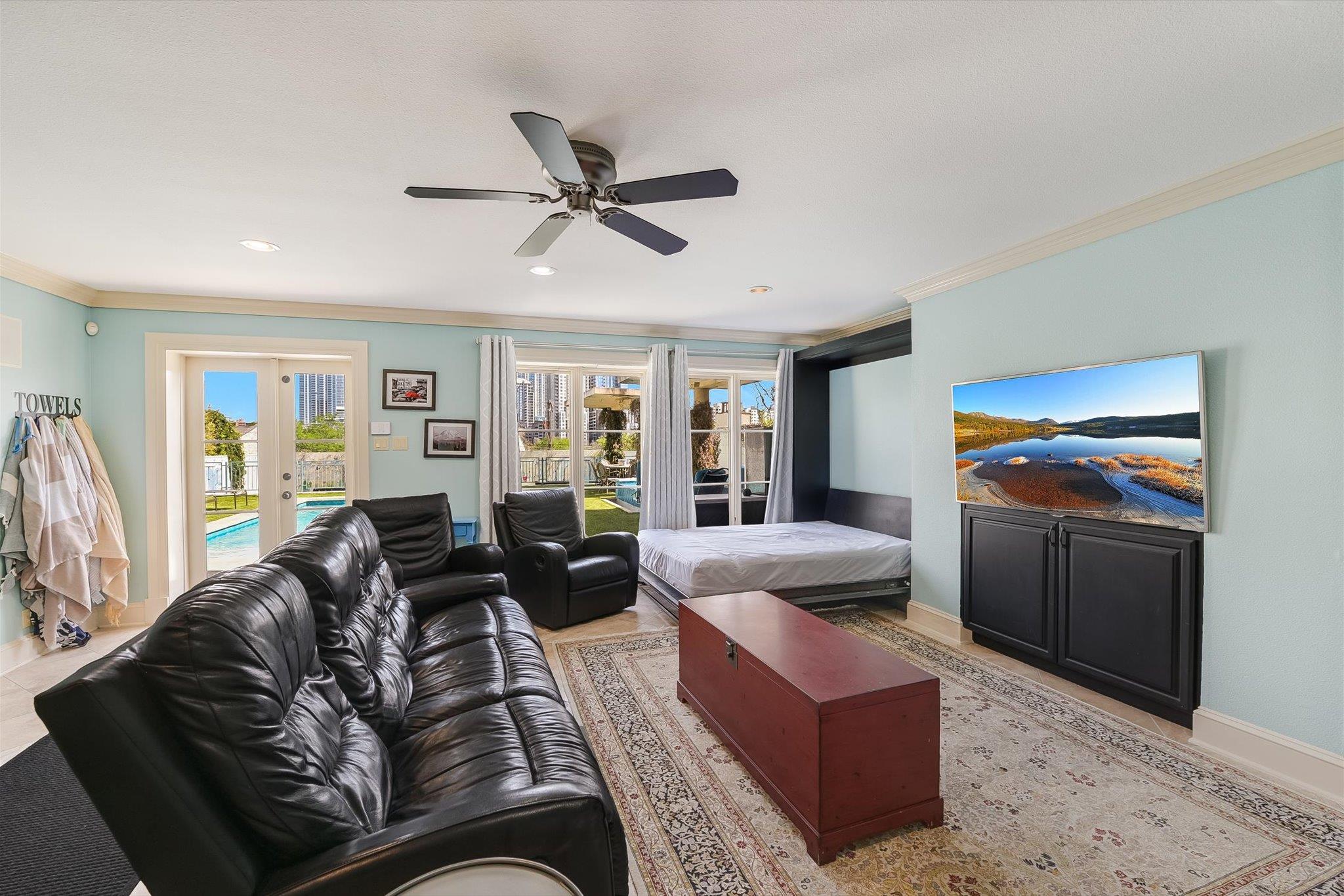 504 Sunny Ln, Austin, TX 78704