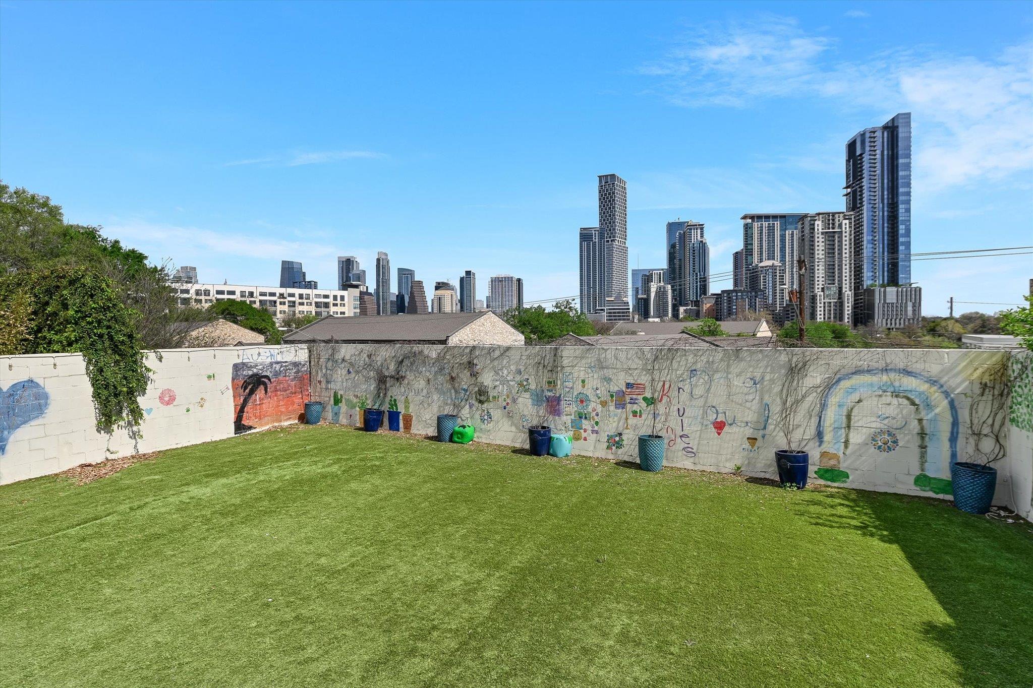 504 Sunny Ln, Austin, TX 78704