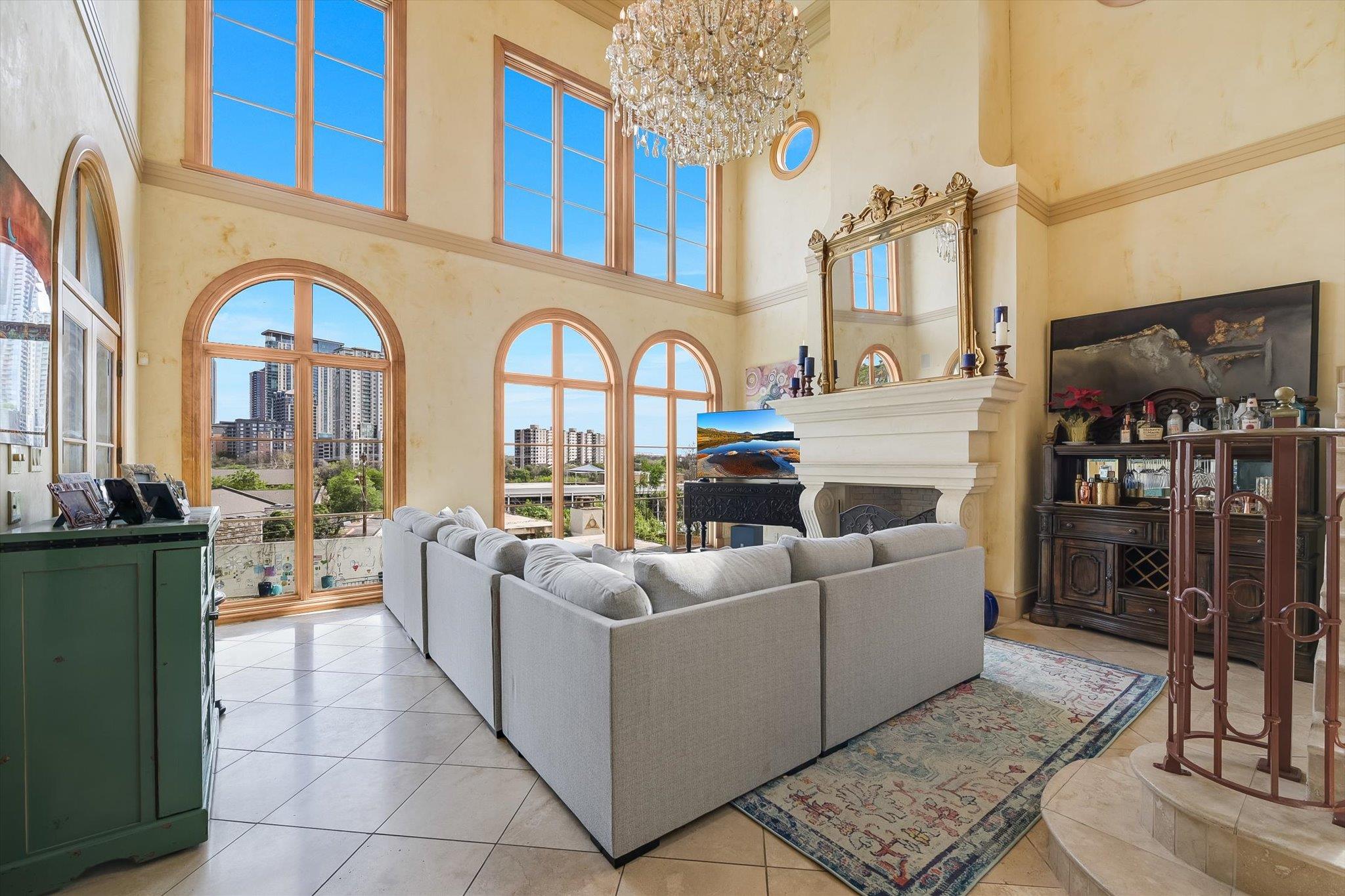 504 Sunny Ln, Austin, TX 78704