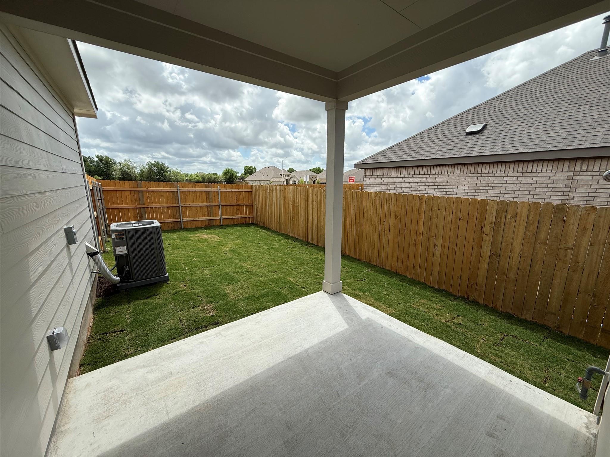 13529 Muny Pkwy, Elgin, TX 78621