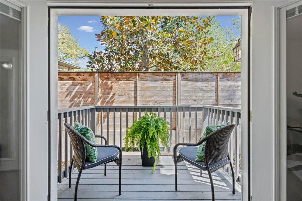 2208 Enfield Rd # 107, Austin, TX 78703