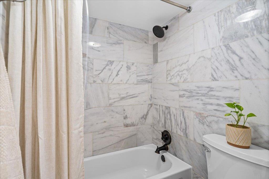 2208 Enfield Rd # 107, Austin, TX 78703