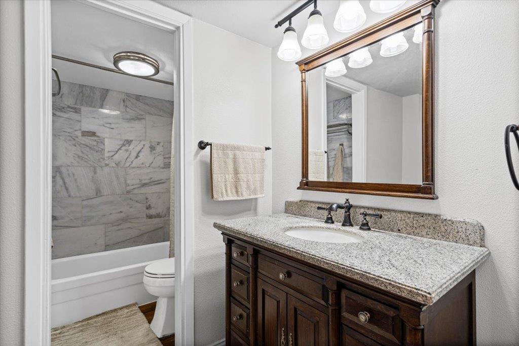 2208 Enfield Rd # 107, Austin, TX 78703