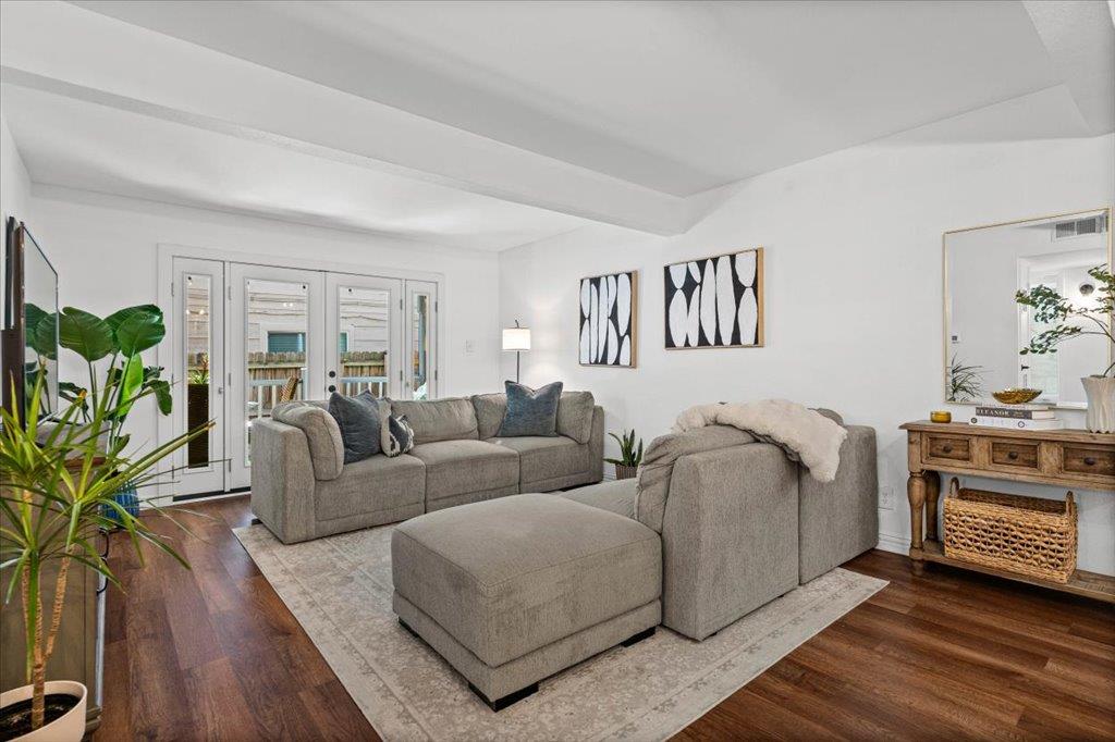 2208 Enfield Rd # 107, Austin, TX 78703