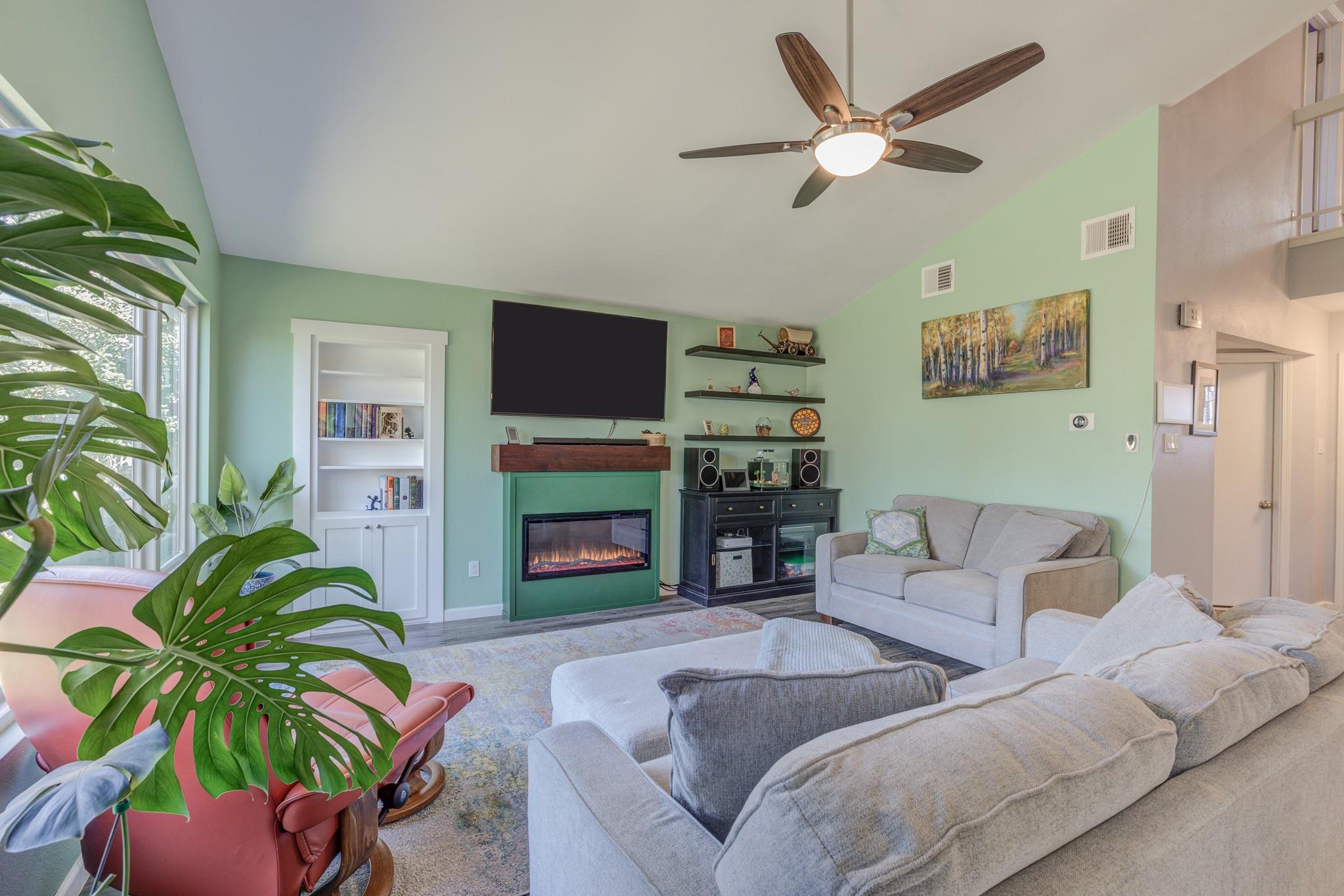 12004 Swearingen Dr, Austin, TX 78758