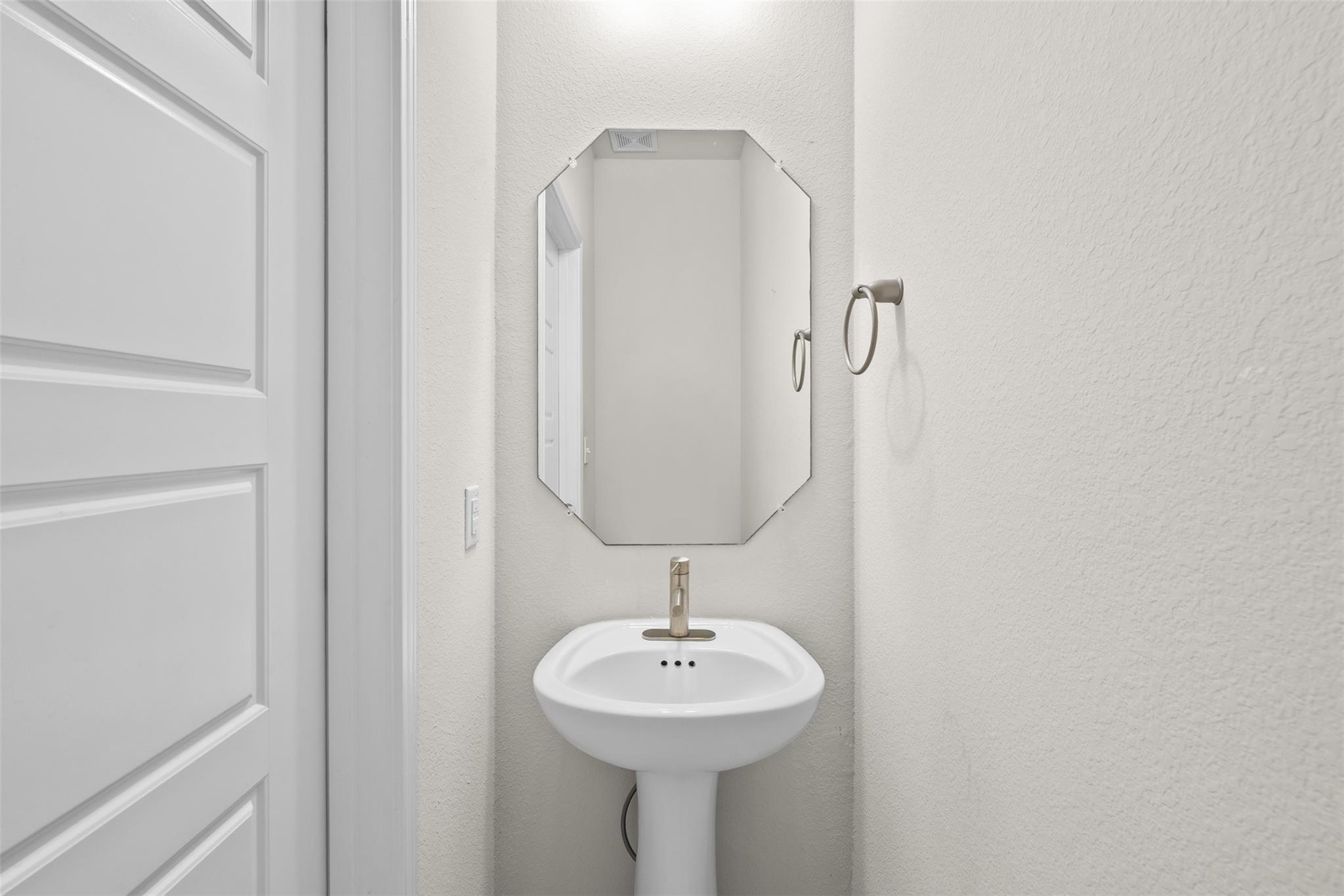 3240 E Whitestone Blvd # 67, Cedar Park, TX 78613